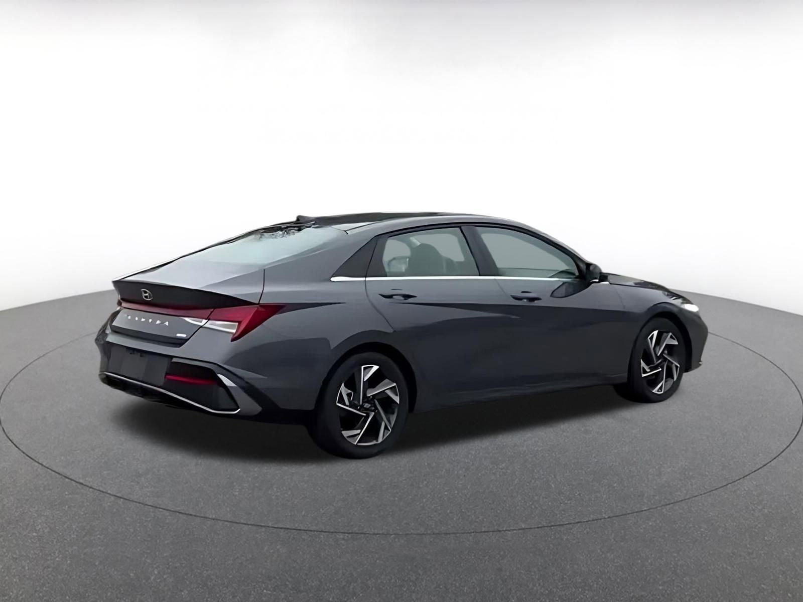 Thumbnail: 2025 Hyundai Elantra - 12