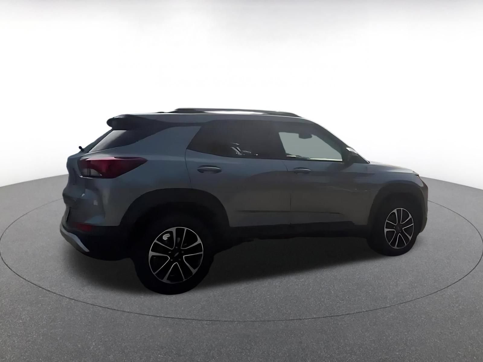 Thumbnail: 2025 Chevrolet TrailBlazer - 11