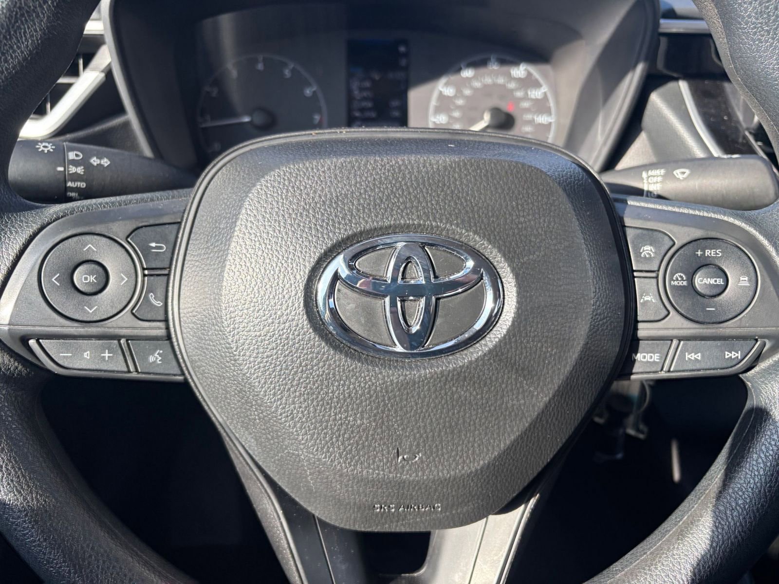 Thumbnail: 2025 Toyota Corolla - 25