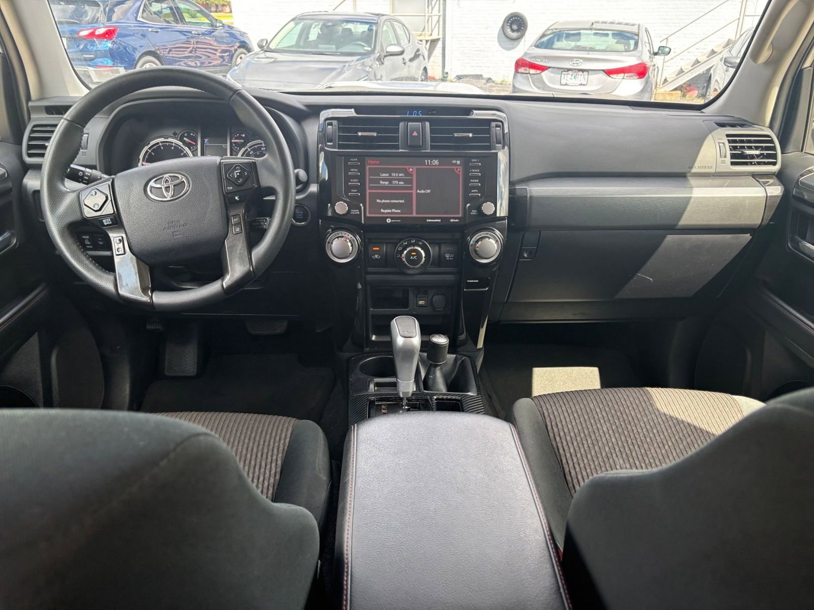 Thumbnail: 2024 Toyota 4Runner - 31