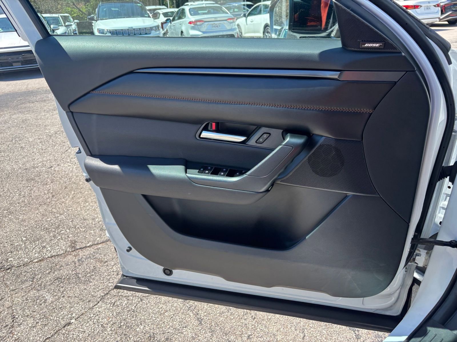 Thumbnail: 2025 Mazda CX-50 - 18