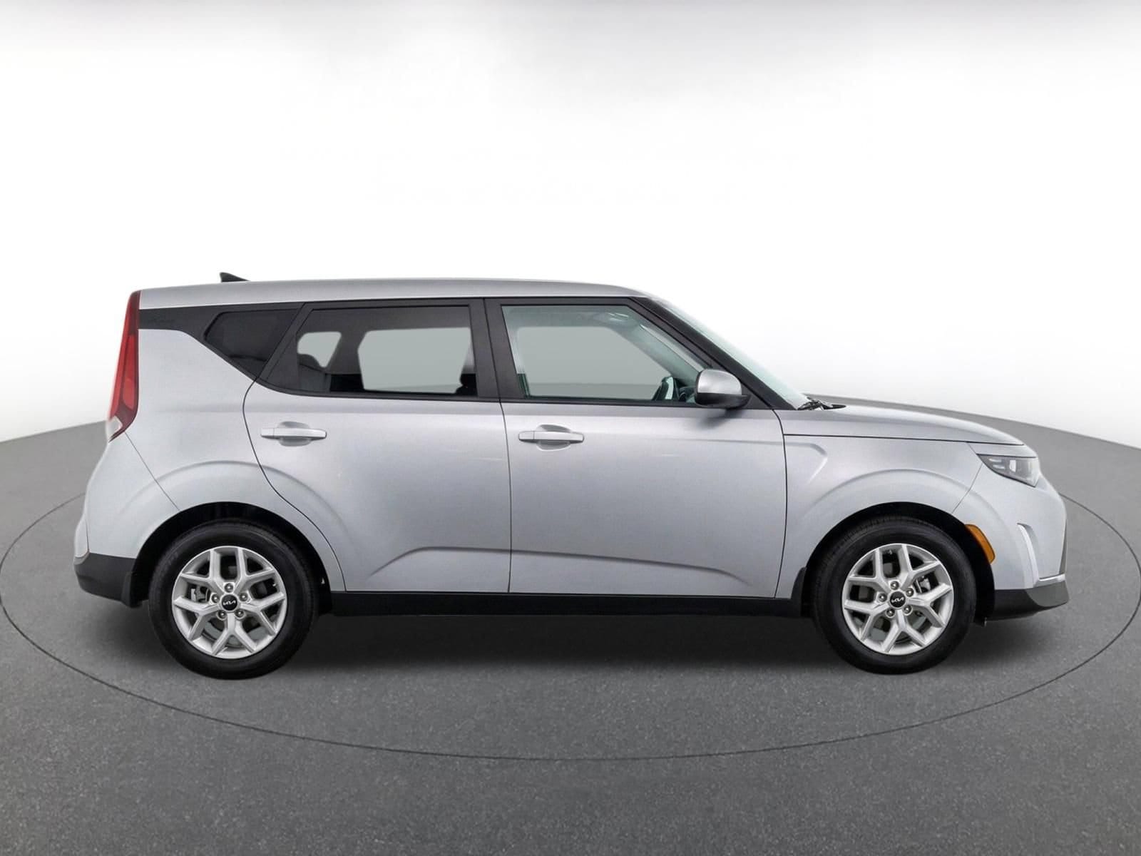 Thumbnail: 2025 Kia Soul - 10