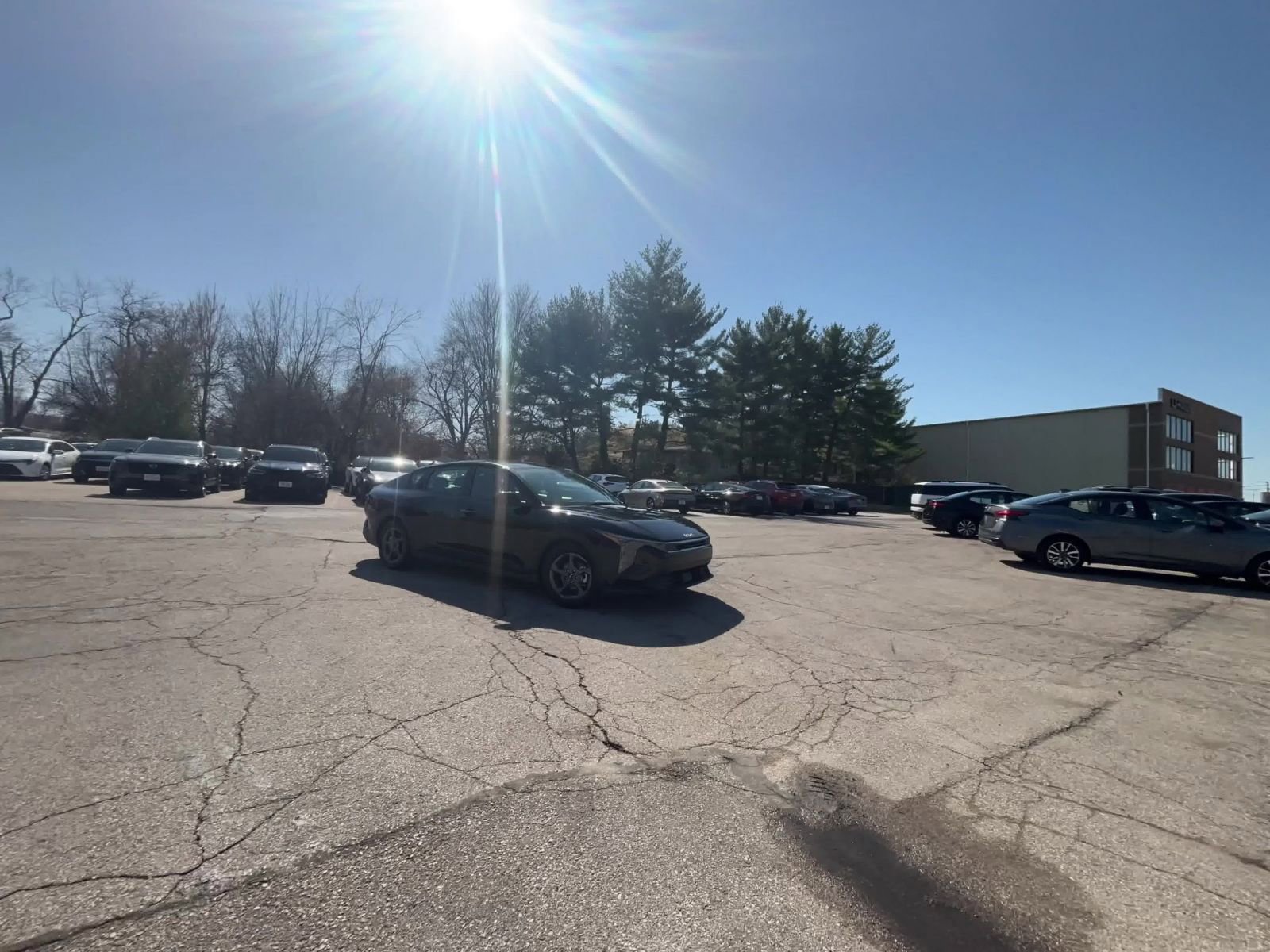 Thumbnail: 2025 Kia K4 - 10