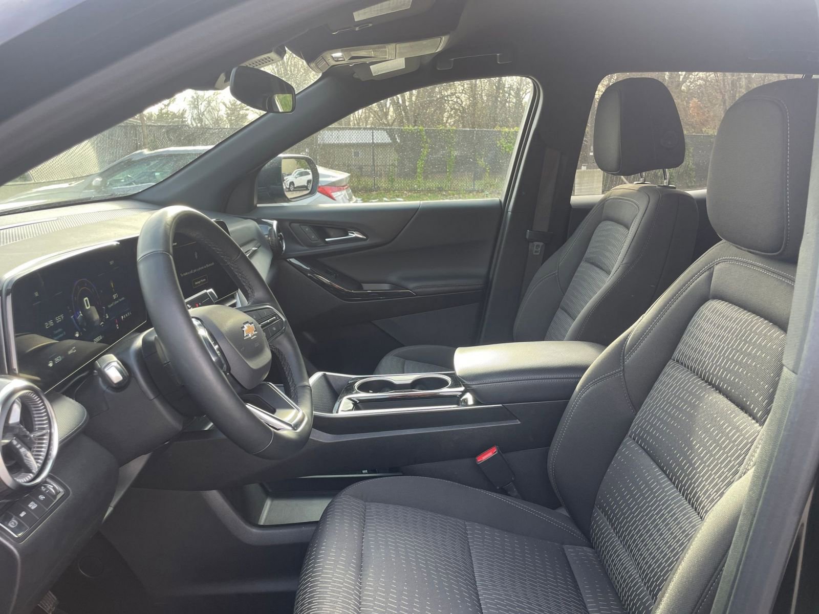 Thumbnail: 2025 Chevrolet Equinox - 24