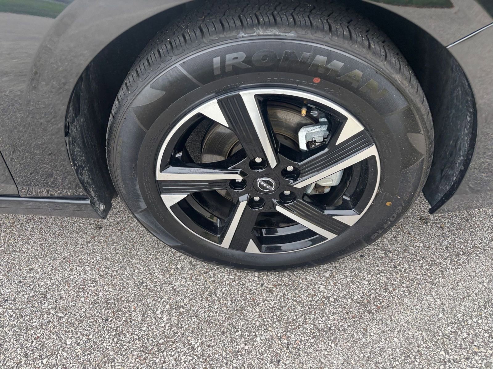 Thumbnail: 2025 Nissan Sentra - 28