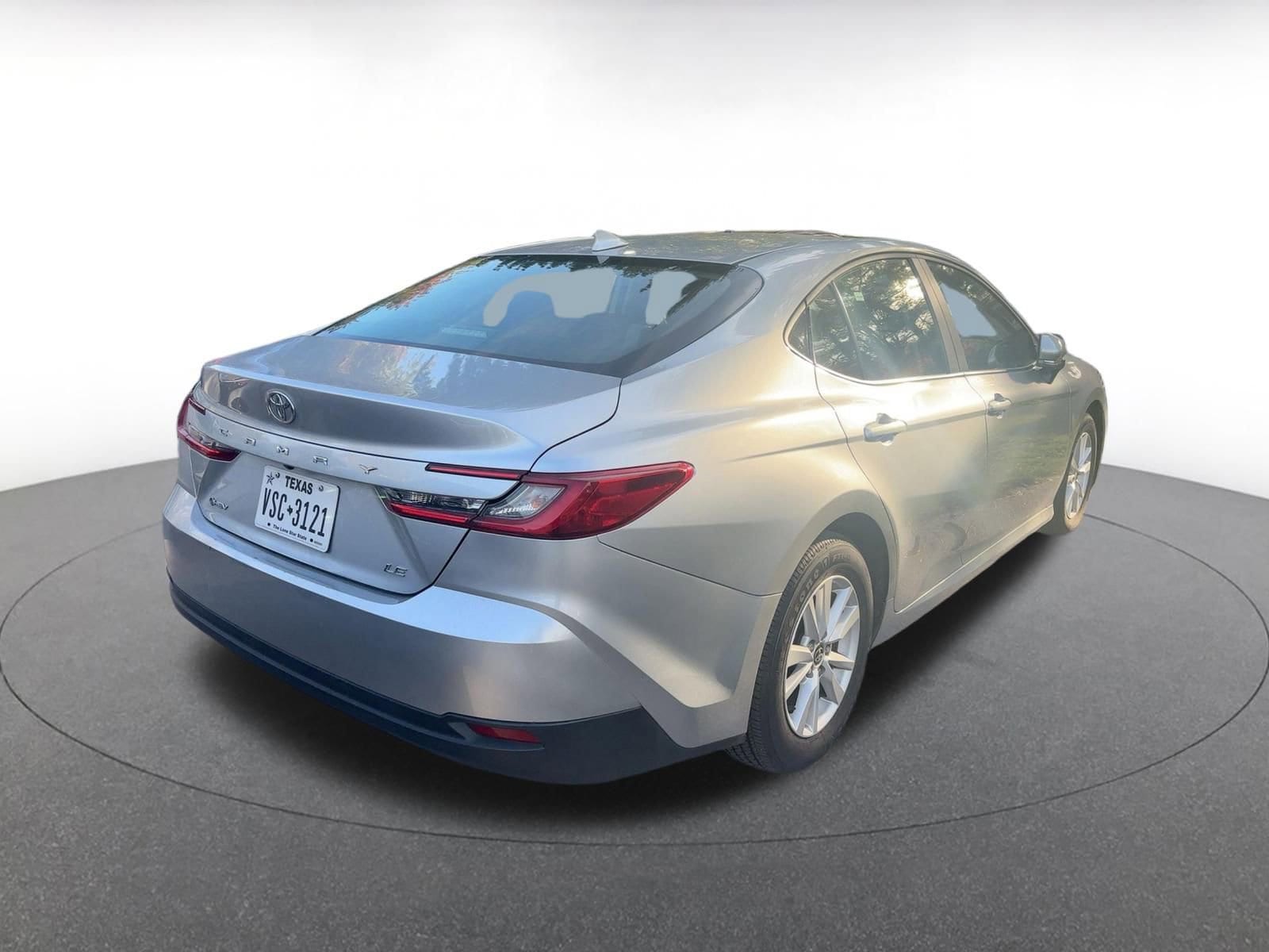 Thumbnail: 2025 Toyota Camry - 4