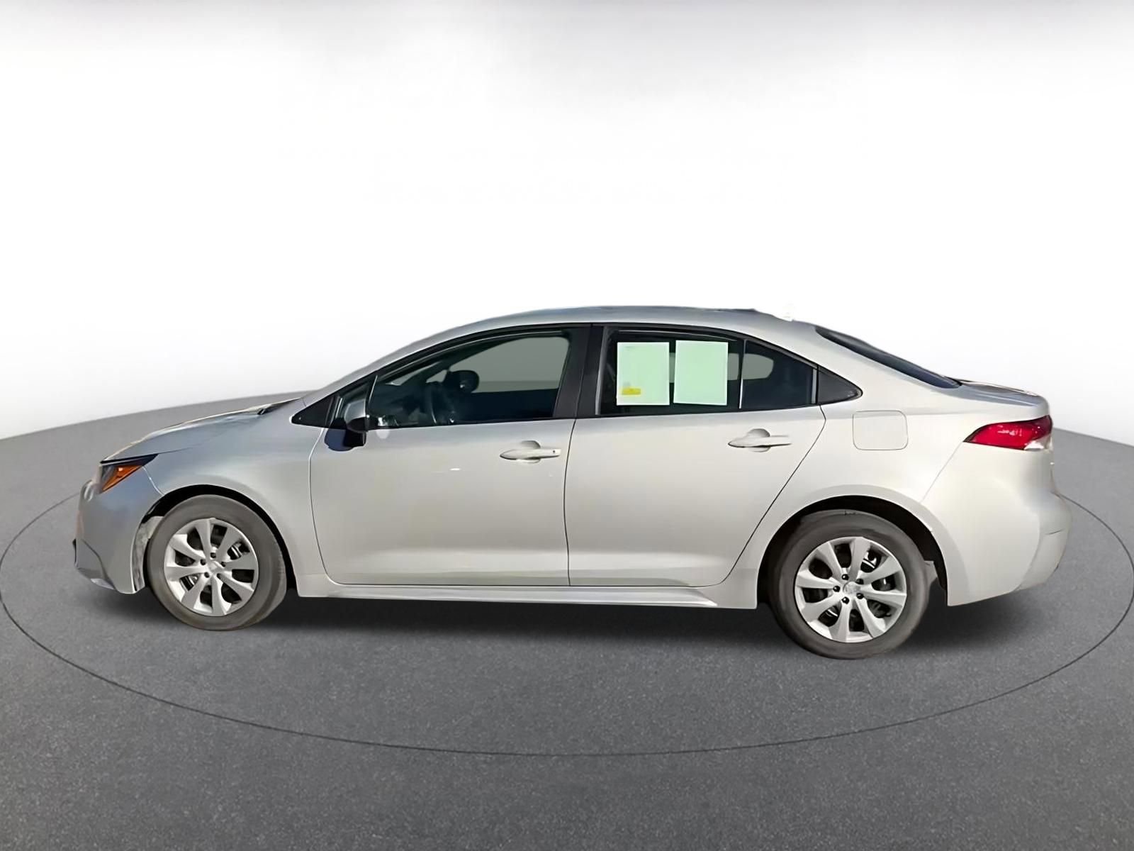 Thumbnail: 2025 Toyota Corolla - 9