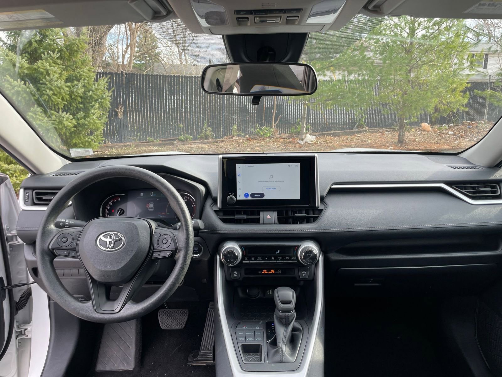 Thumbnail: 2025 Toyota RAV4 - 32