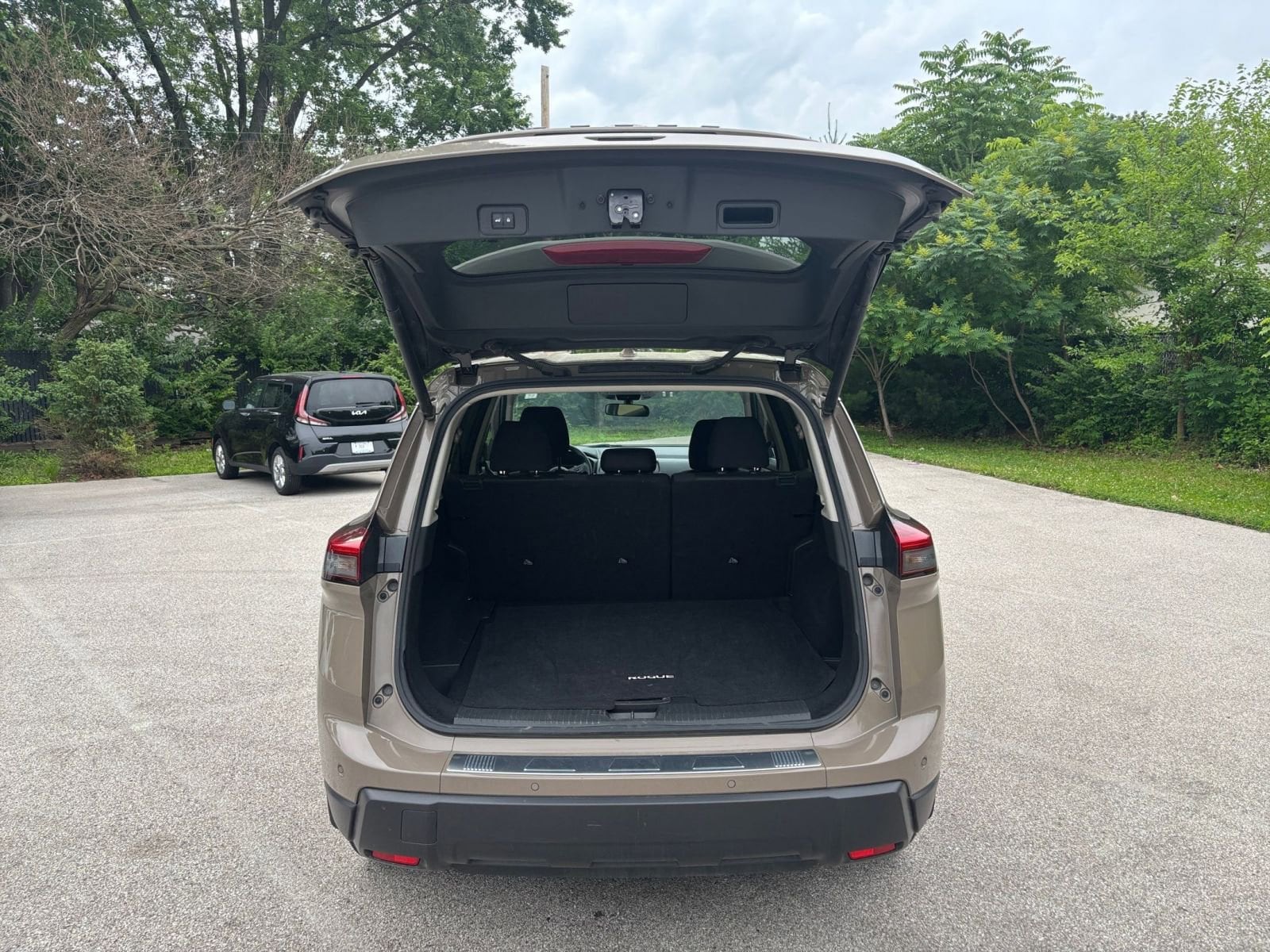 2024 Nissan Rogue SV 29