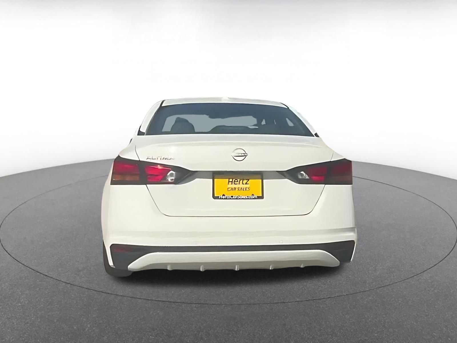 Thumbnail: 2025 Nissan Altima - 10