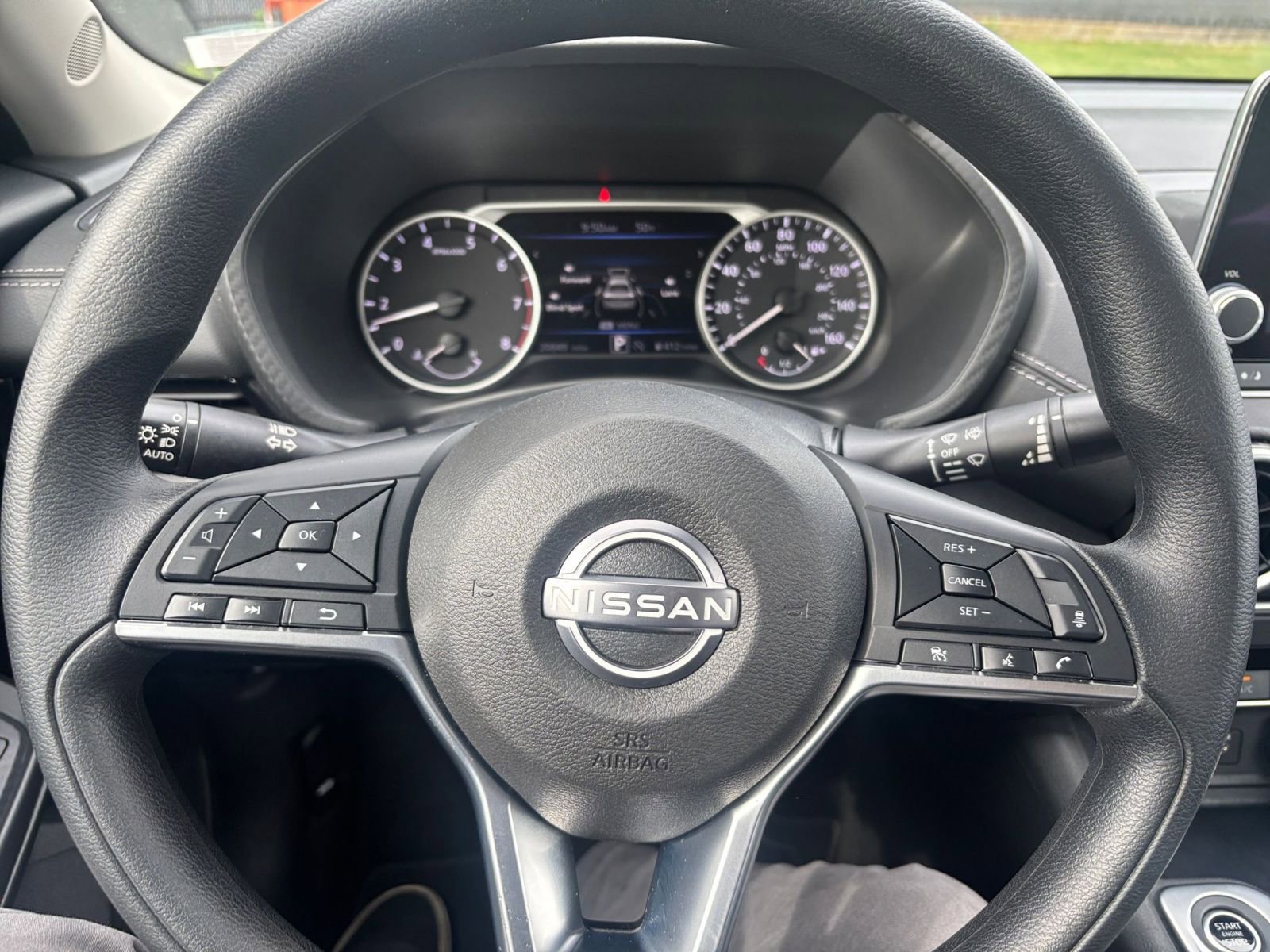 Thumbnail: 2025 Nissan Sentra - 32