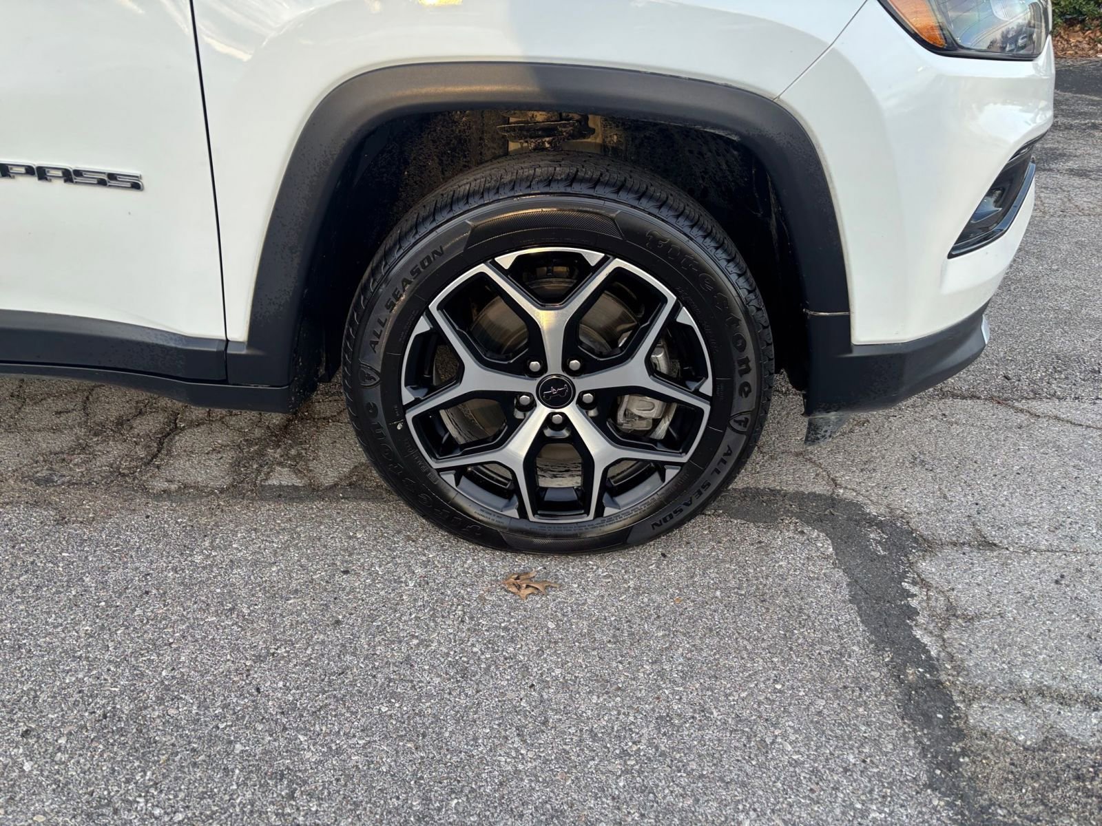 Thumbnail: 2025 Jeep Compass - 29