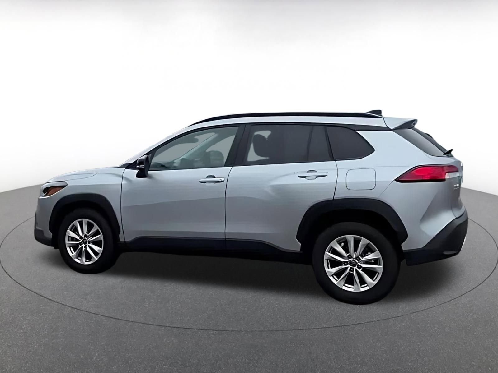 Thumbnail: 2025 Toyota Corolla Cross - 9