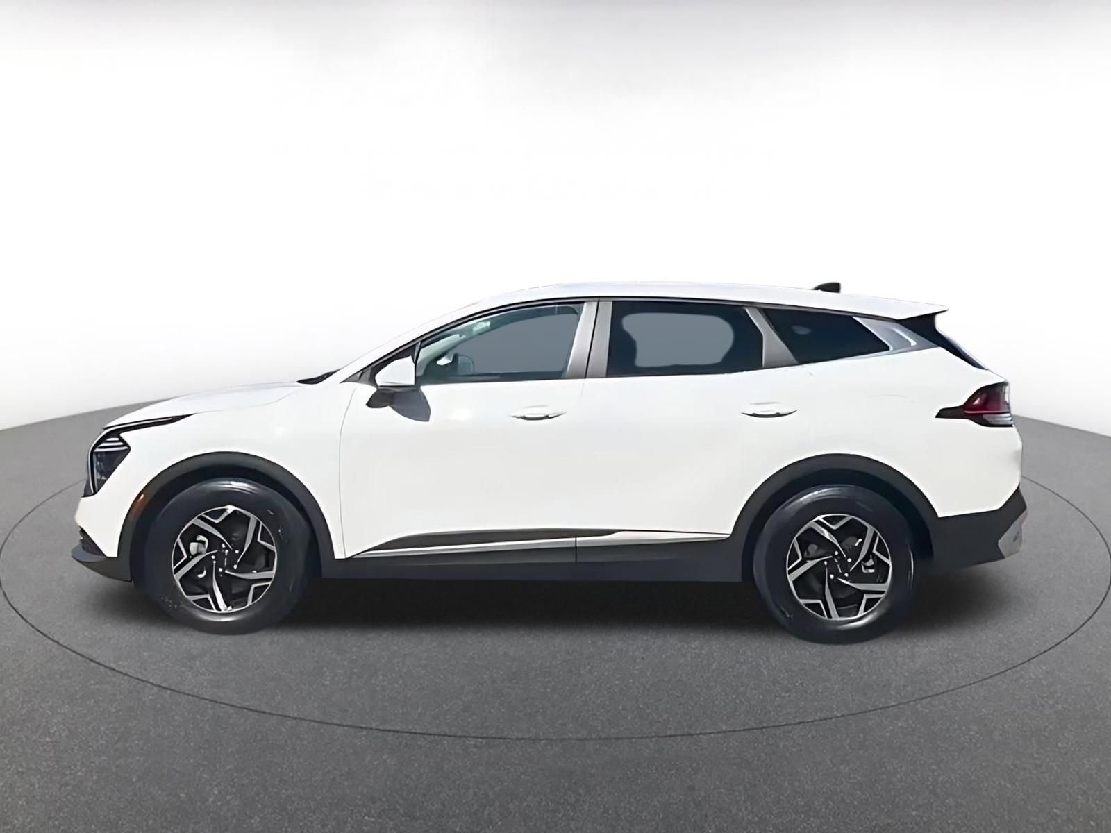 Thumbnail: 2025 Kia Sportage - 10