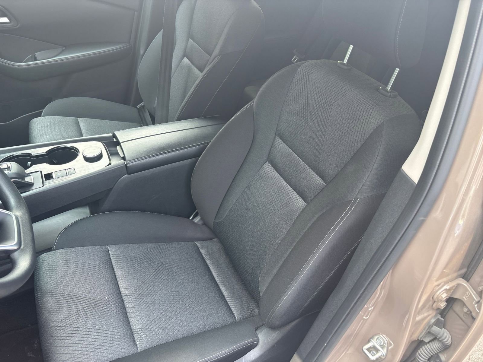2024 Nissan Rogue SV 8