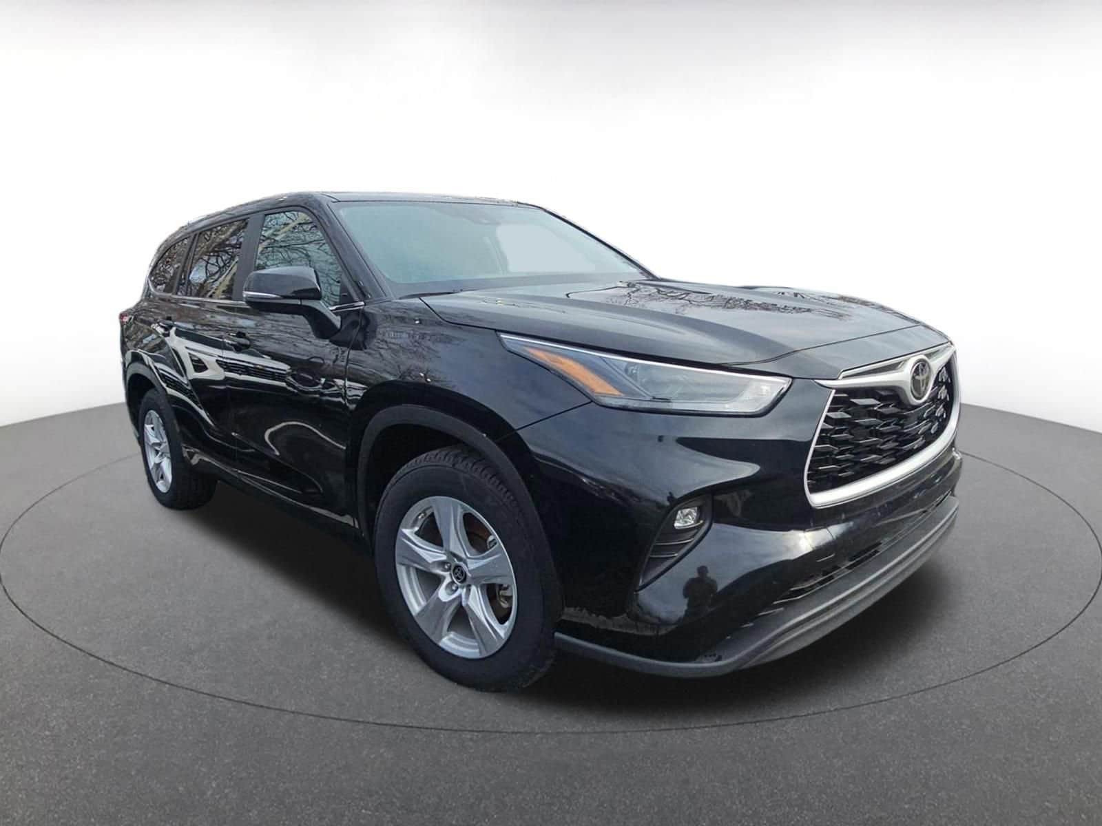 Thumbnail: 2025 Toyota Highlander - 1