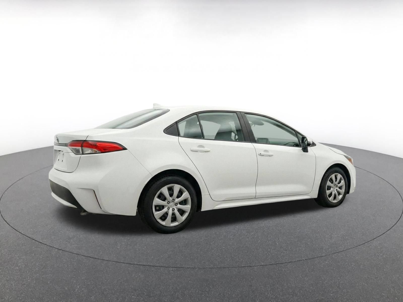 Thumbnail: 2025 Toyota Corolla - 9