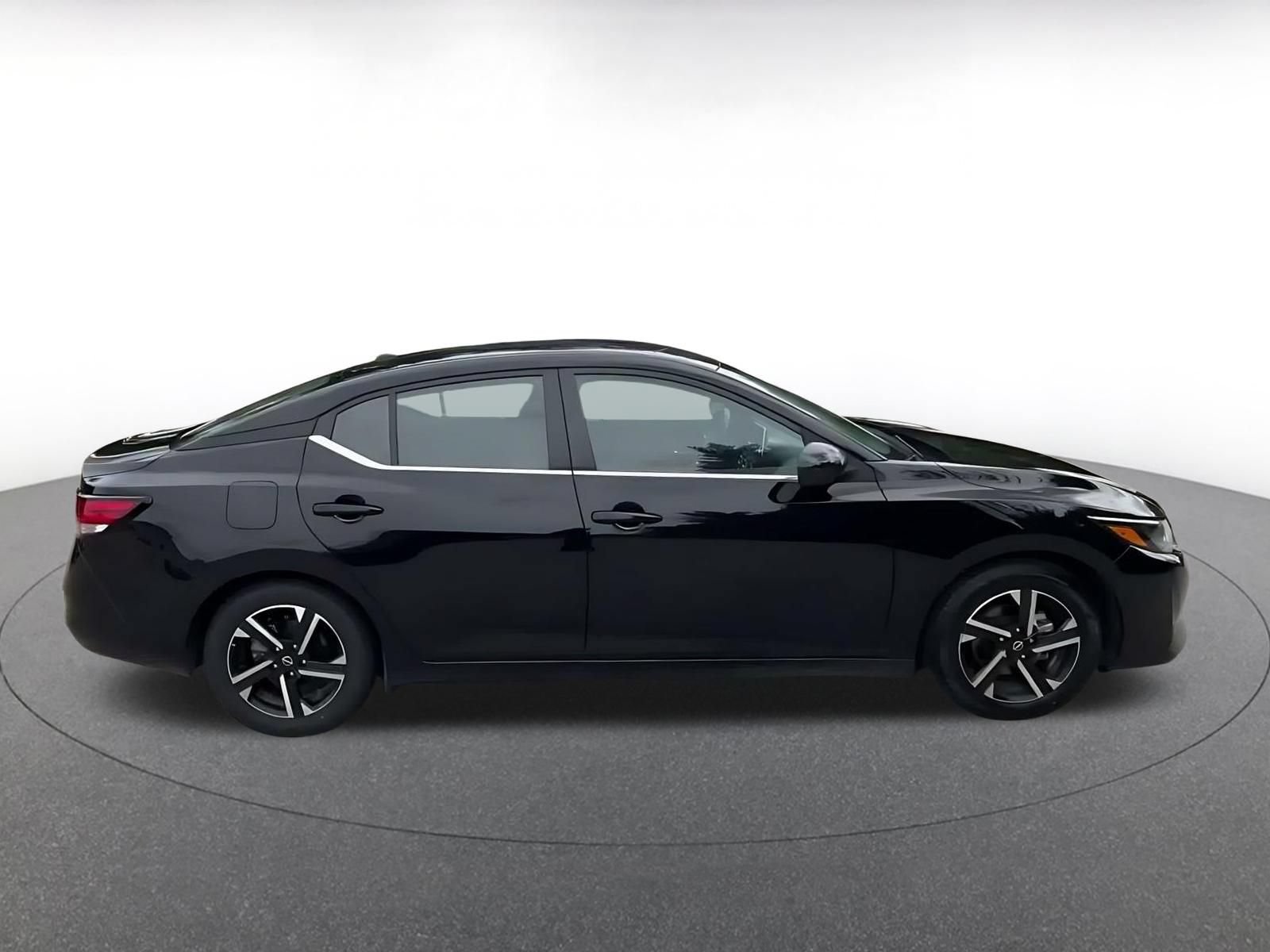 Thumbnail: 2025 Nissan Sentra - 15