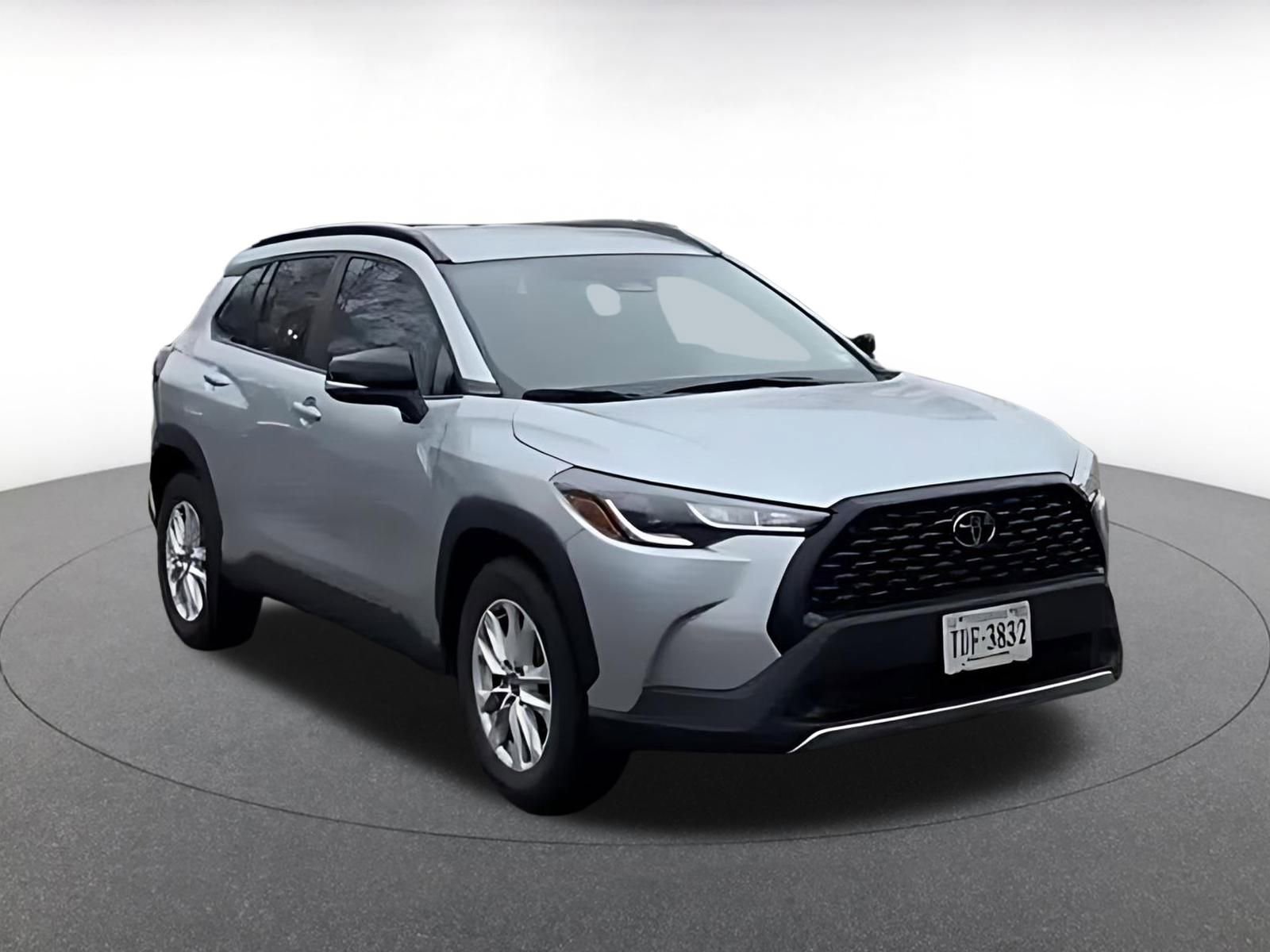 Thumbnail: 2025 Toyota Corolla Cross - 3