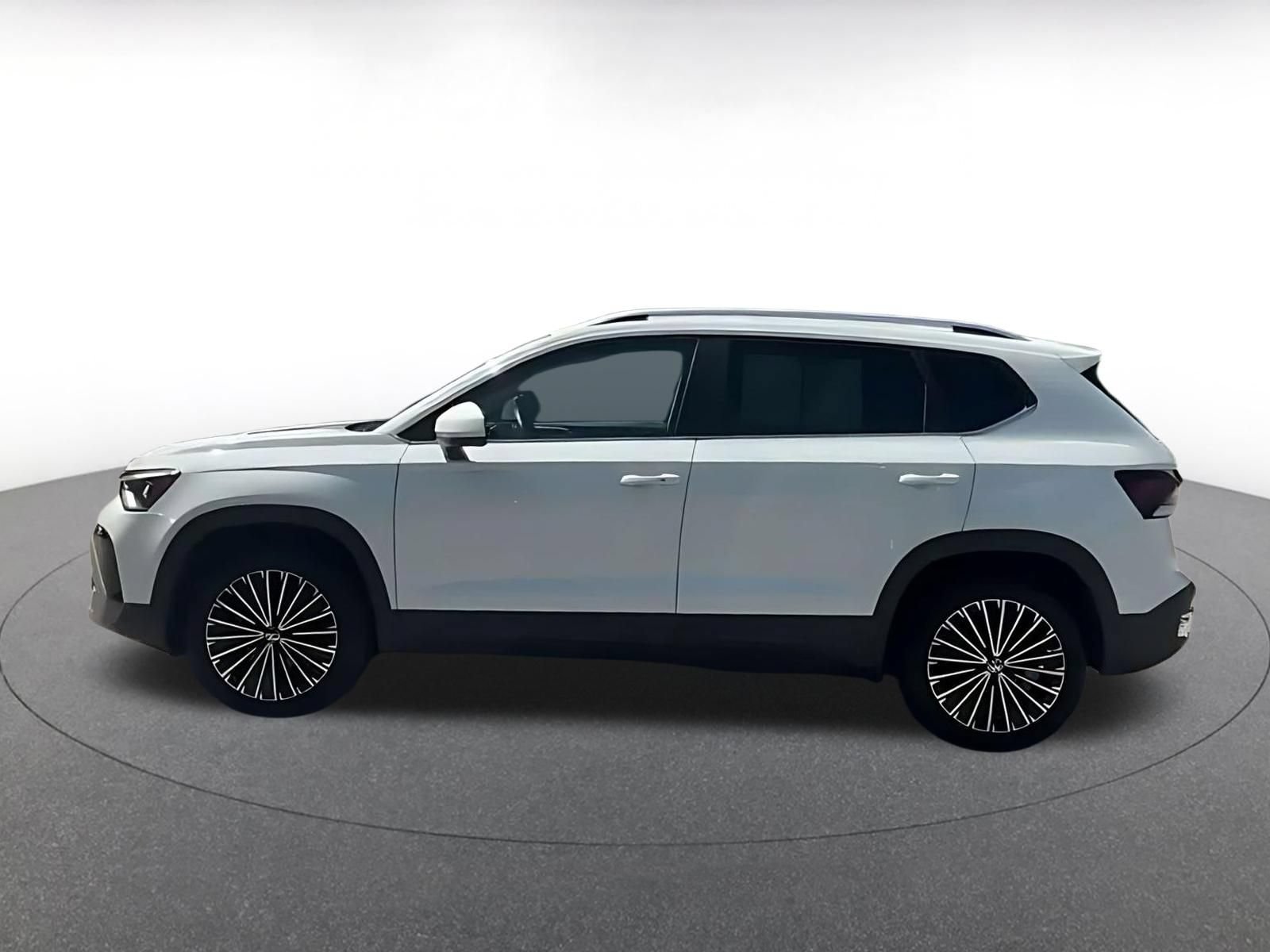 Thumbnail: 2026 Volkswagen Taos - 9