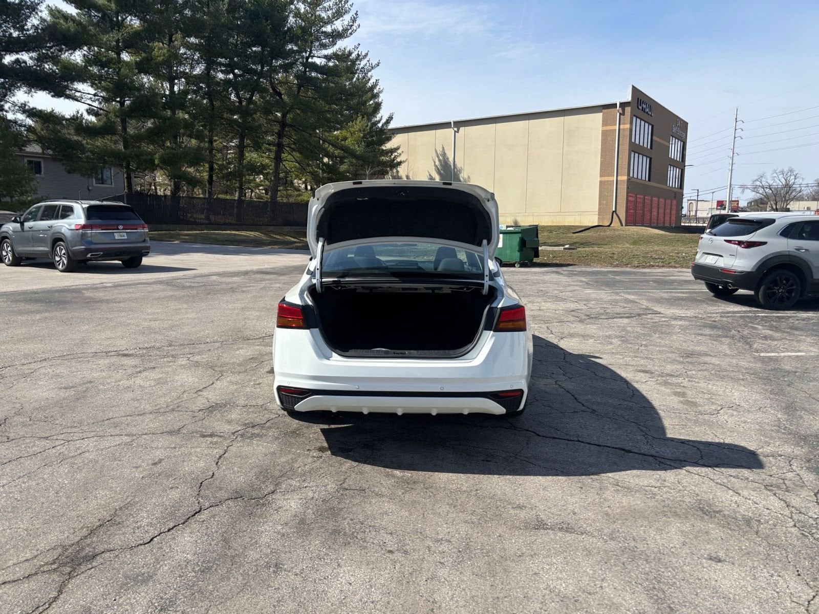 Thumbnail: 2025 Nissan Altima - 30