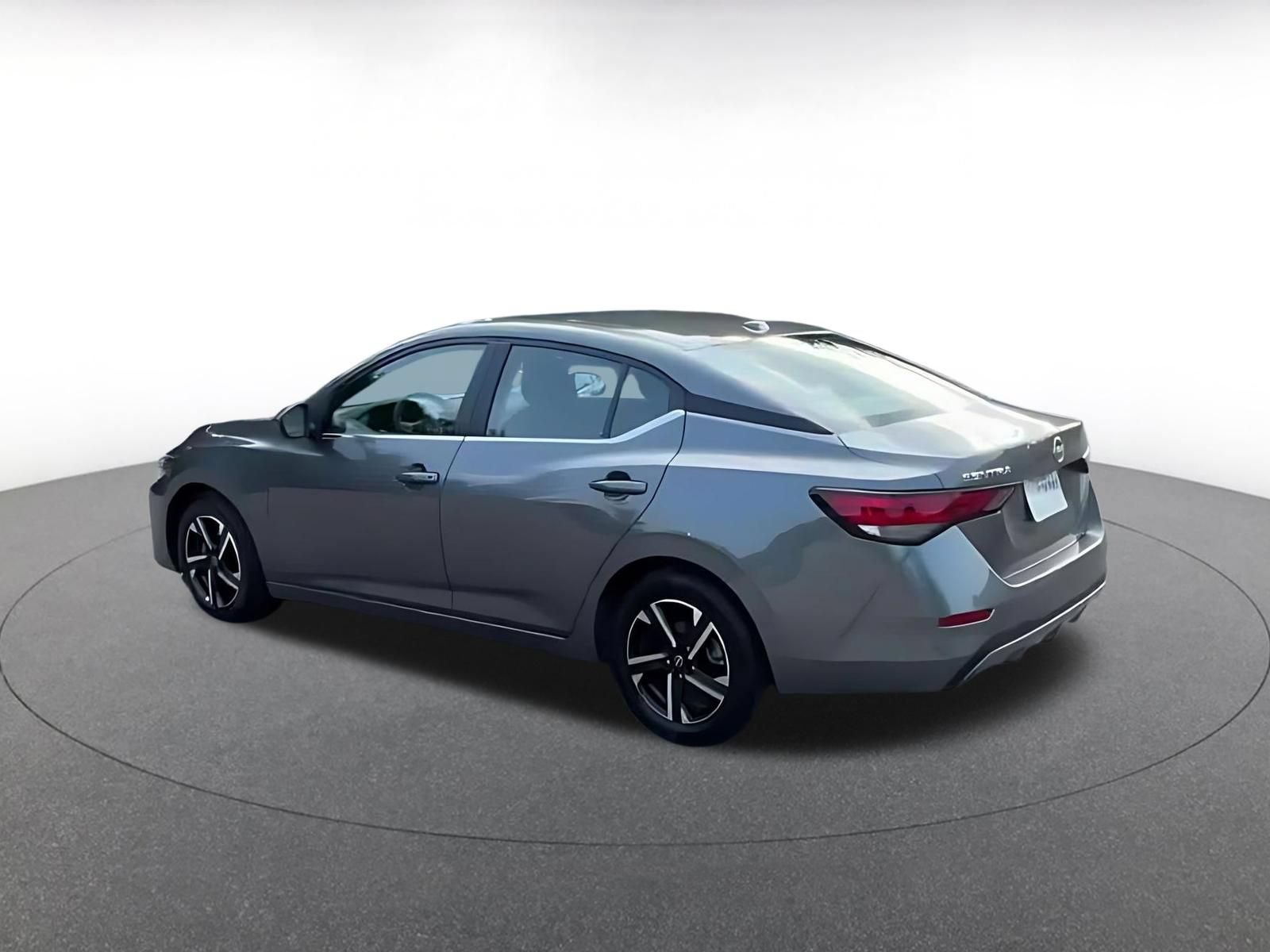 Thumbnail: 2025 Nissan Sentra - 10