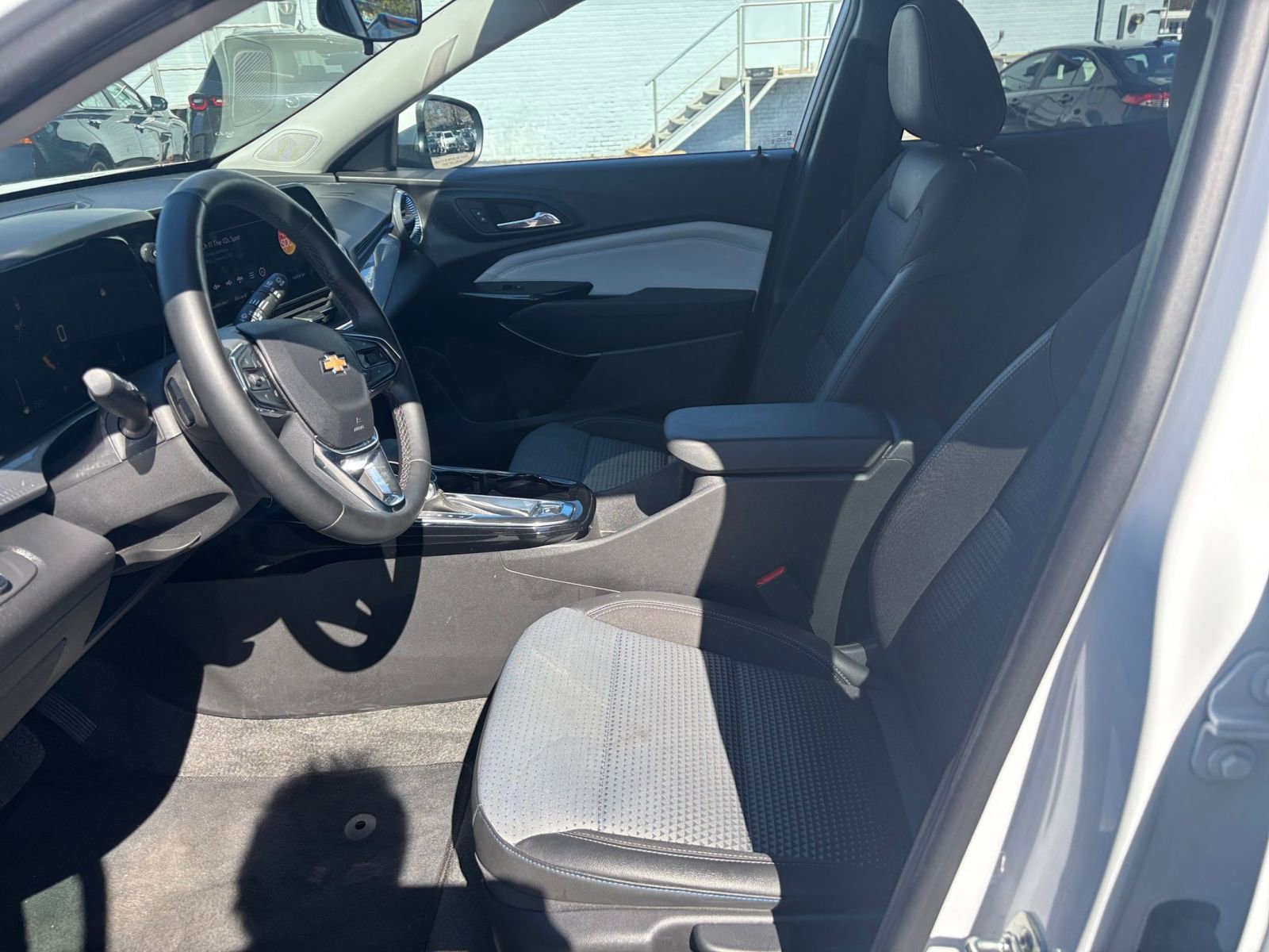 Thumbnail: 2025 Chevrolet Trax - 25