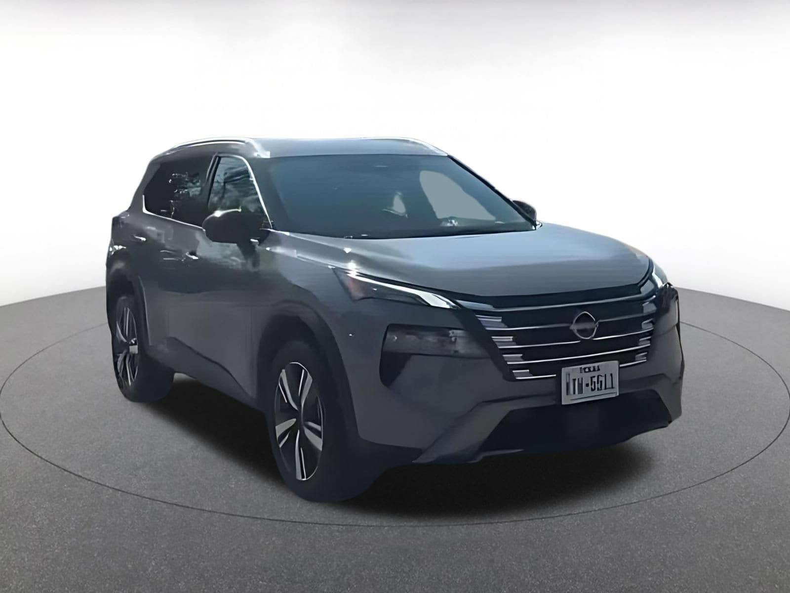 Thumbnail: 2026 Nissan Rogue - 3