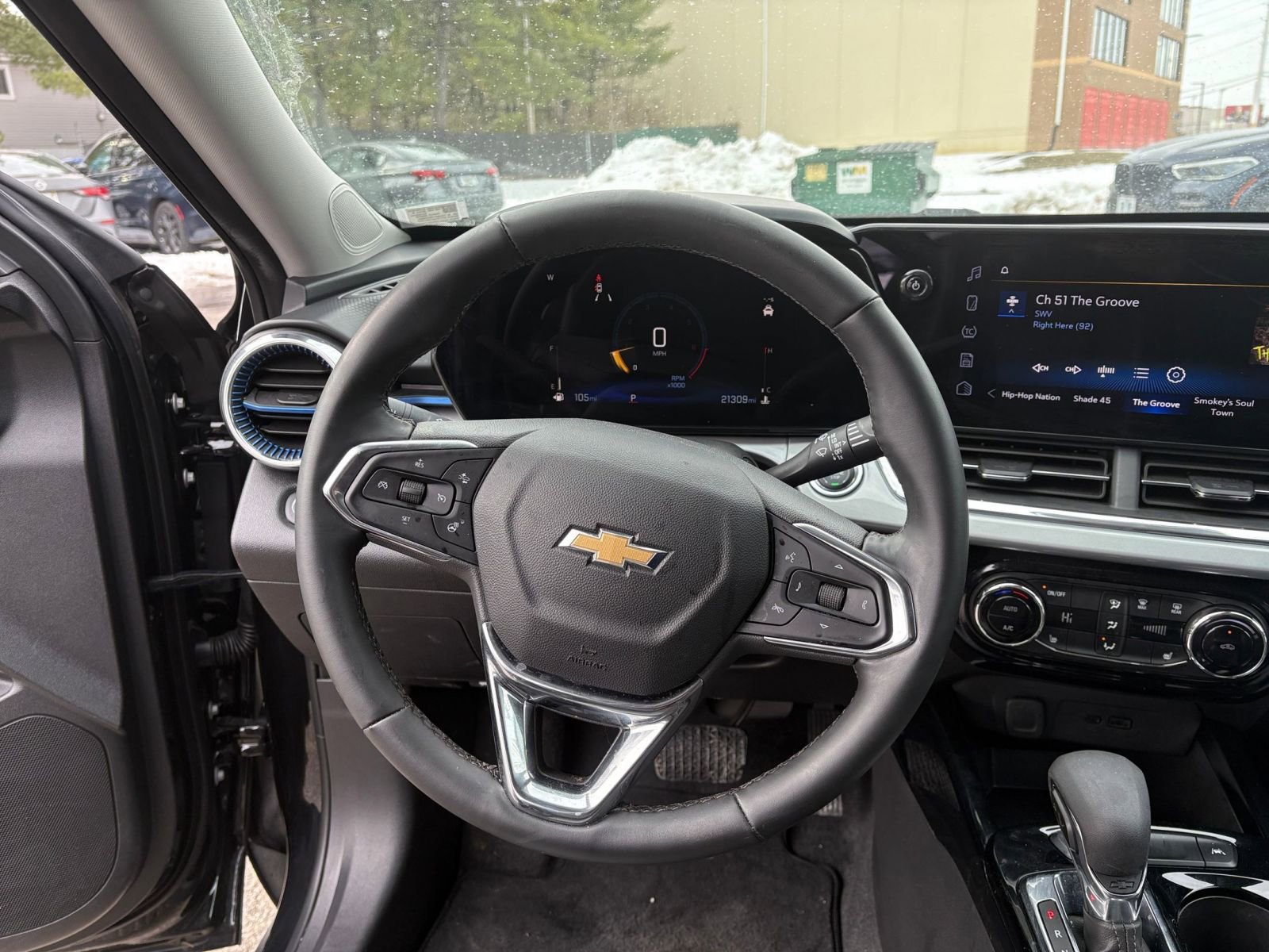 Thumbnail: 2025 Chevrolet Trax - 25