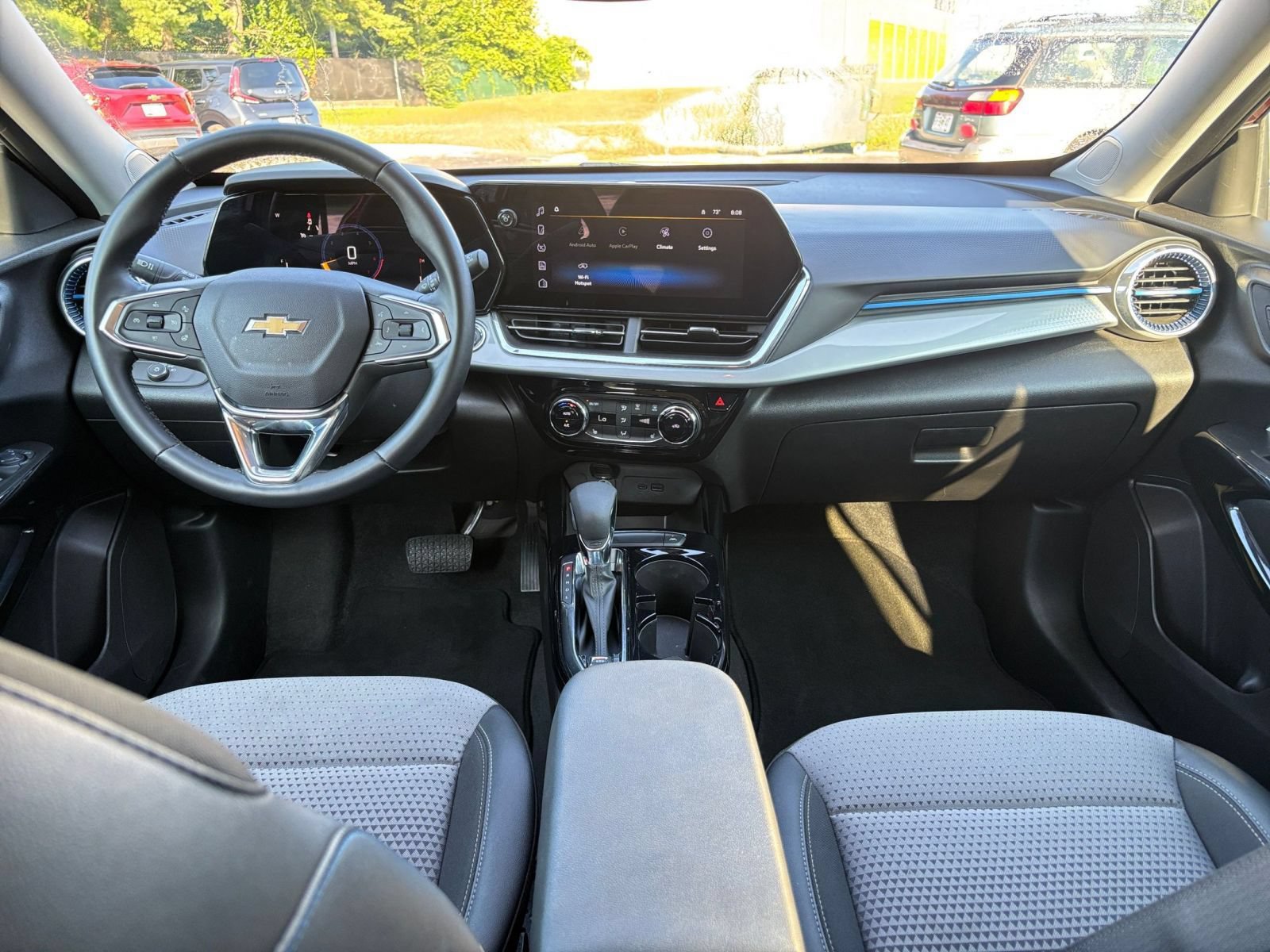 Thumbnail: 2025 Chevrolet Trax - 32