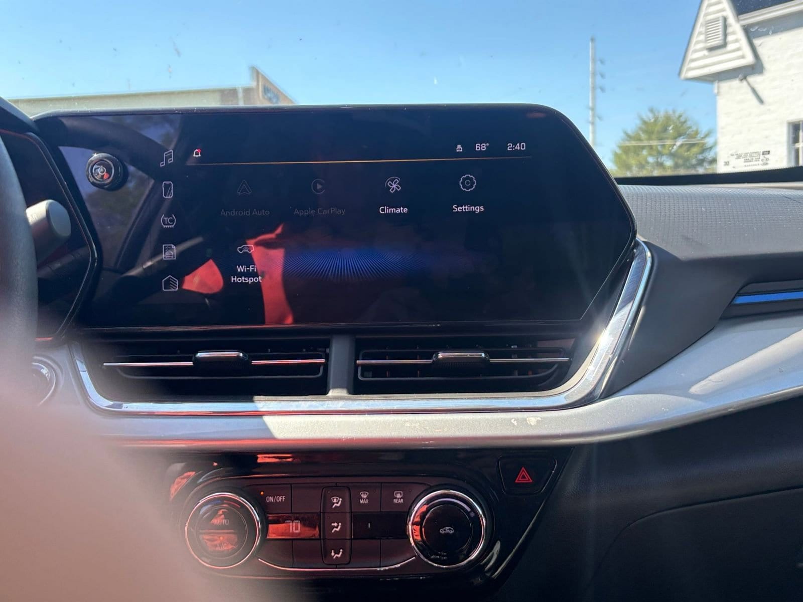 Thumbnail: 2025 Chevrolet Trax - 20