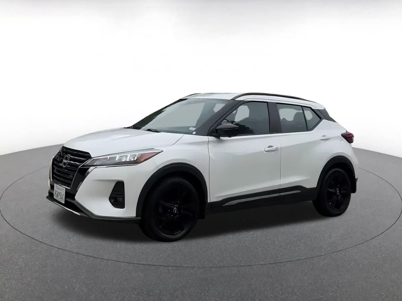 Thumbnail: 2023 Nissan Kicks - 7