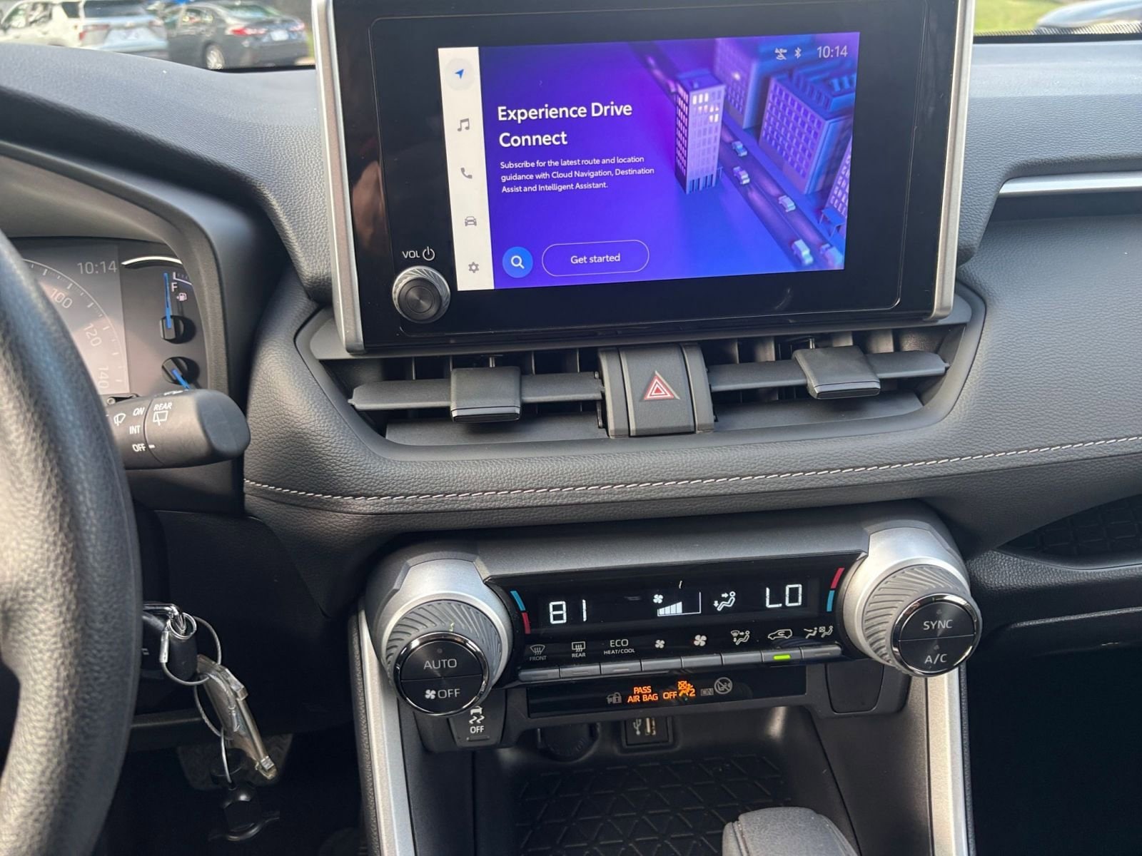 Thumbnail: 2025 Toyota RAV4 - 18