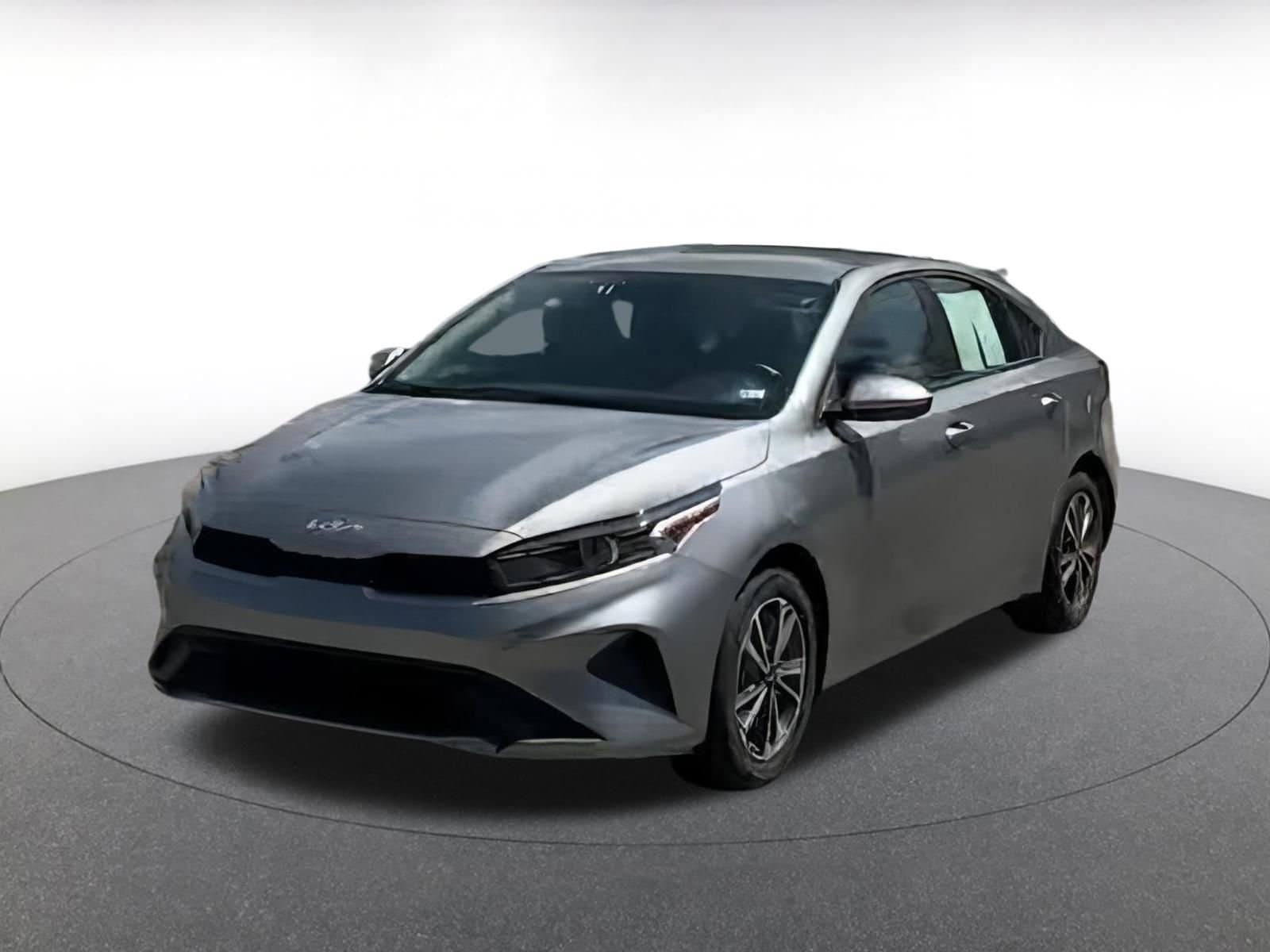 Thumbnail: 2024 Kia Forte - 5