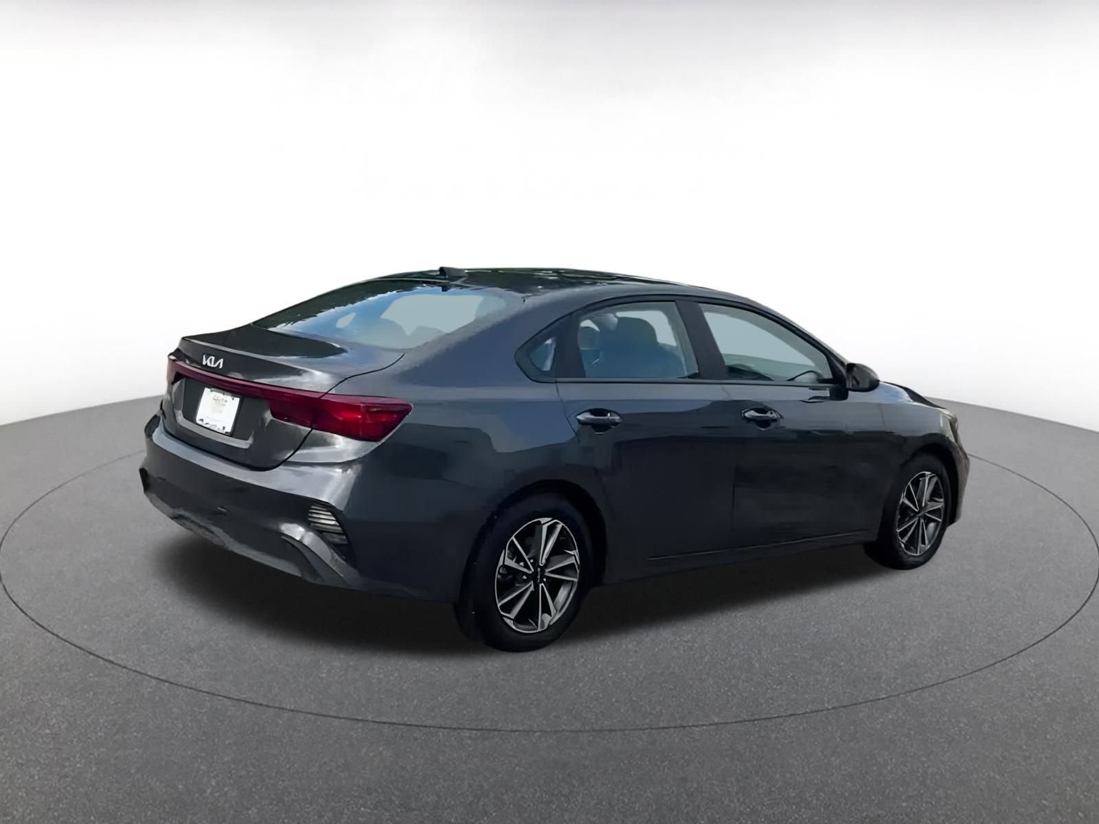 Thumbnail: 2024 Kia Forte - 12