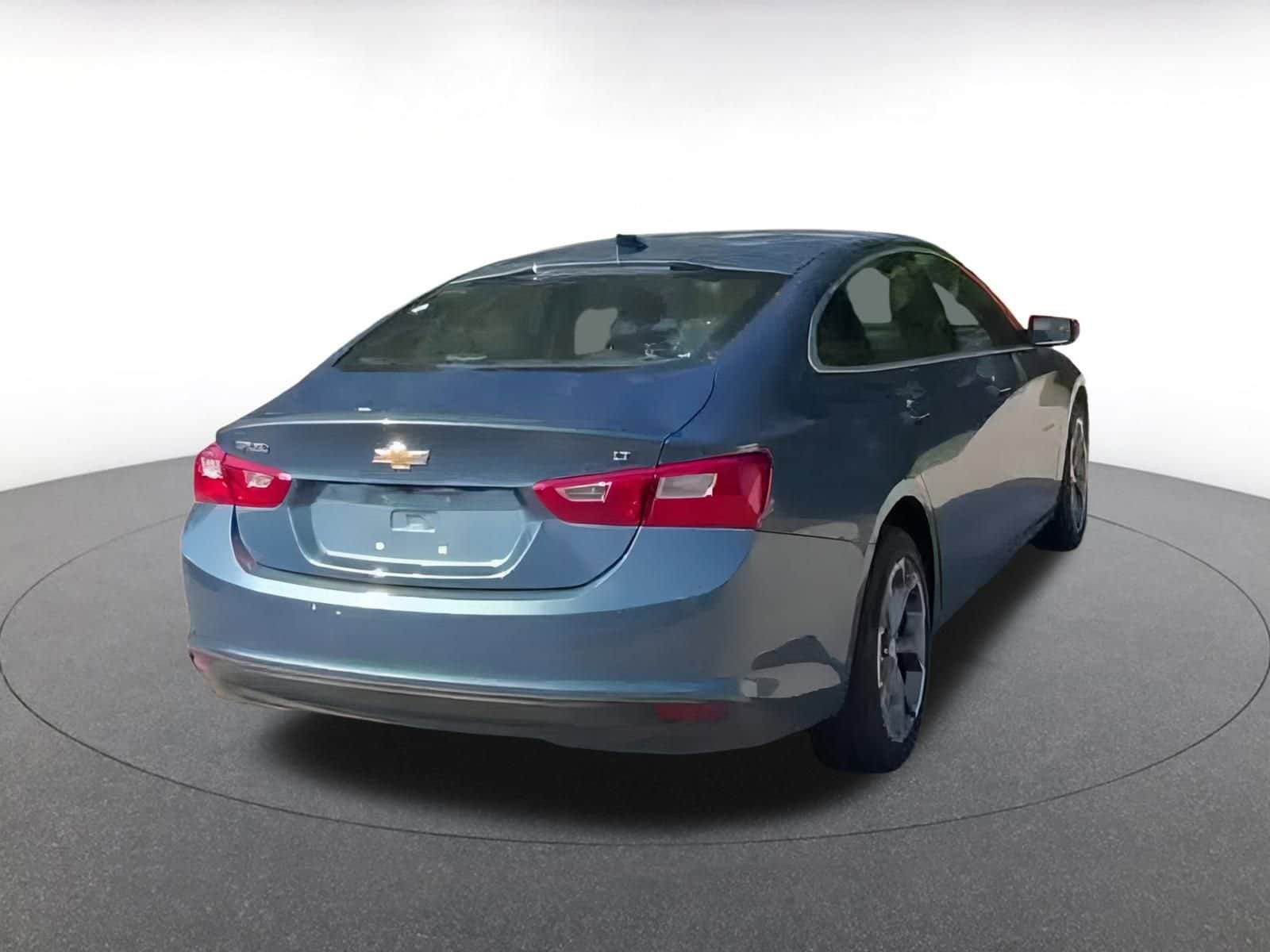 Thumbnail: 2024 Chevrolet Malibu - 13