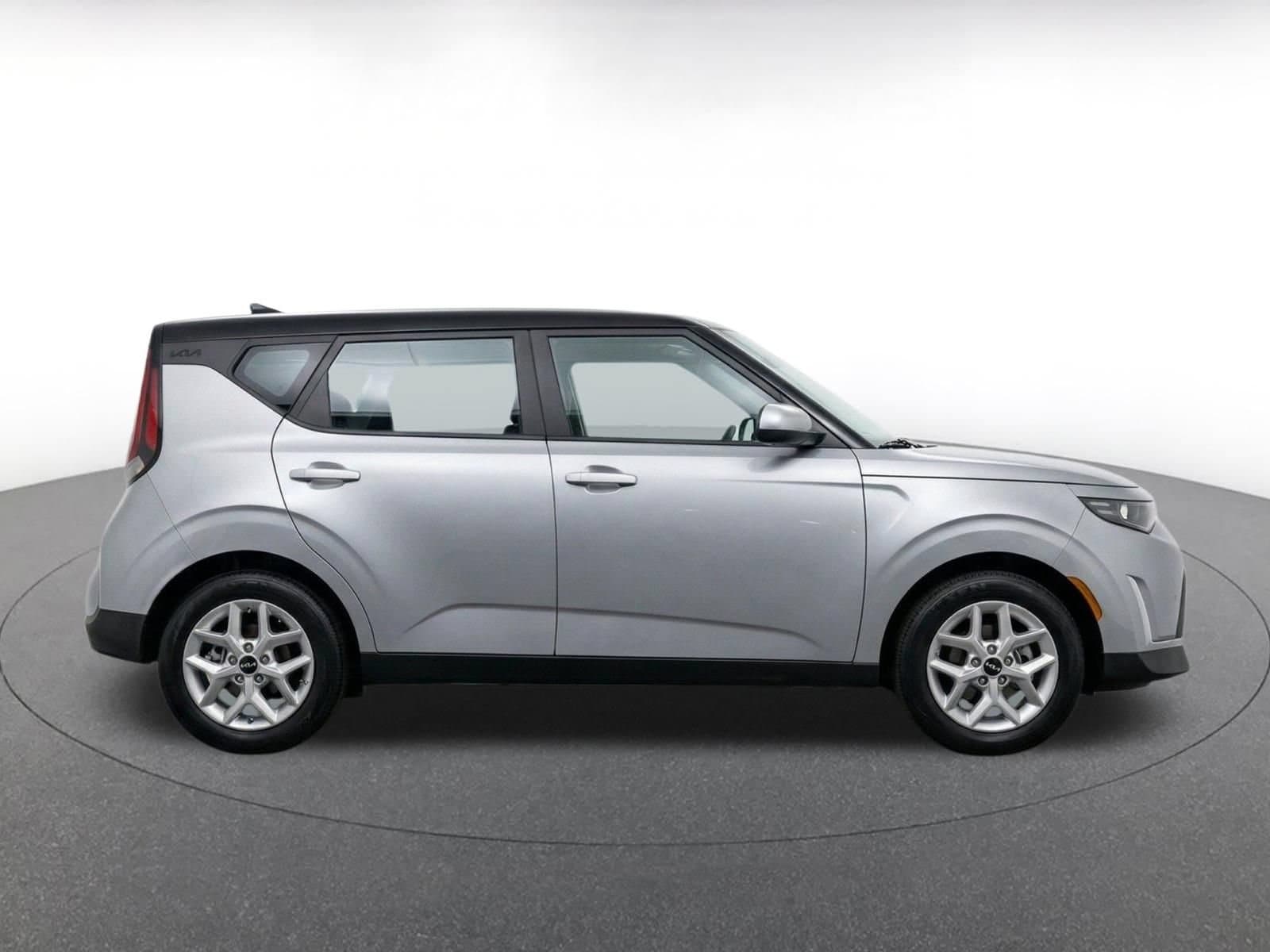 Thumbnail: 2025 Kia Soul - 9