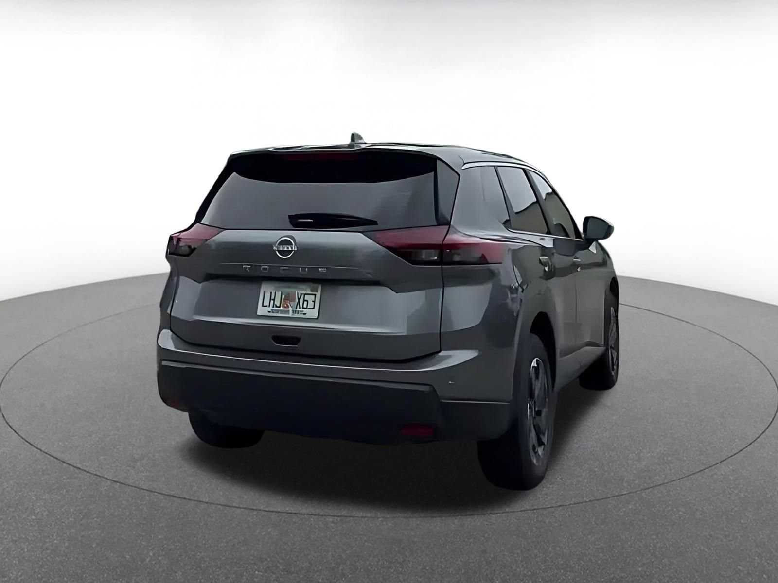 Thumbnail: 2025 Nissan Rogue - 15