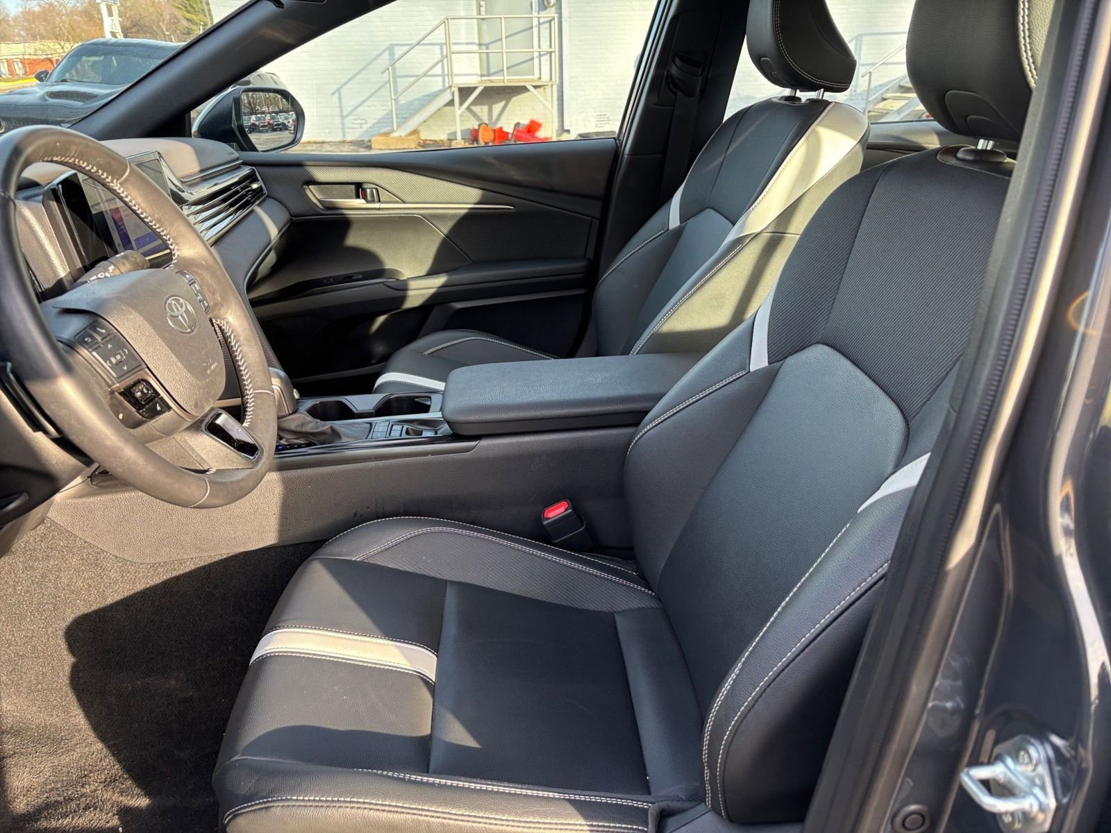 Thumbnail: 2025 Toyota Camry - 24