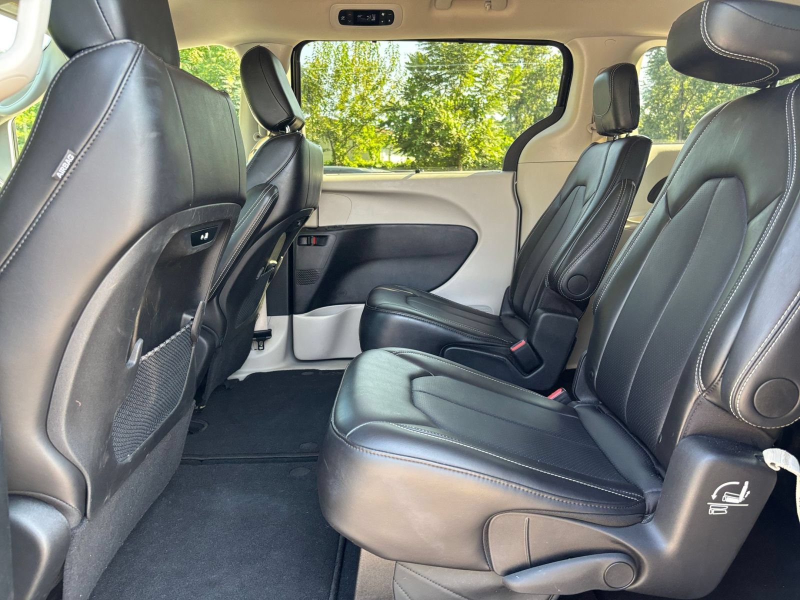 Thumbnail: 2024 Chrysler Pacifica - 25