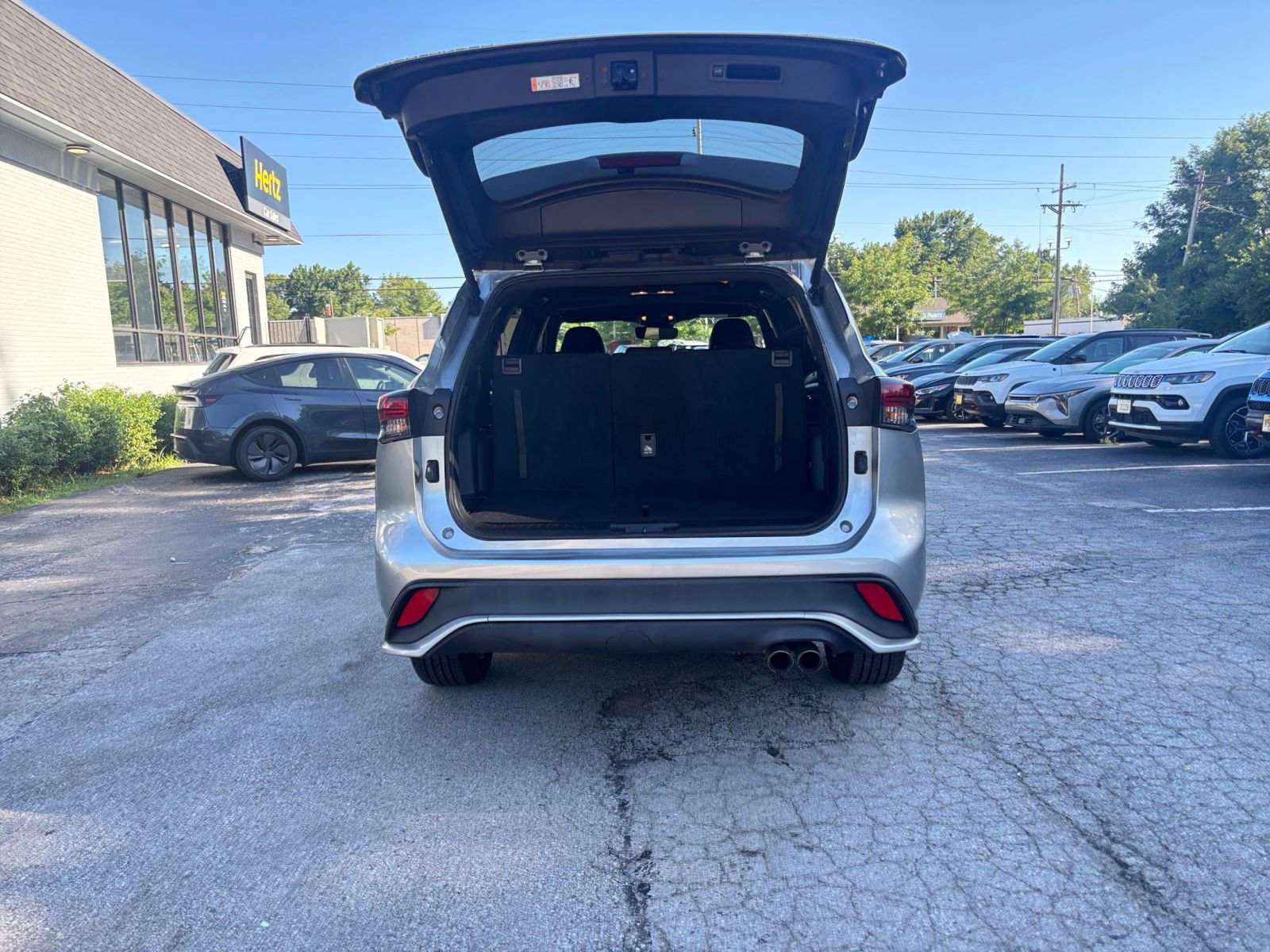 Thumbnail: 2025 Toyota Highlander - 34
