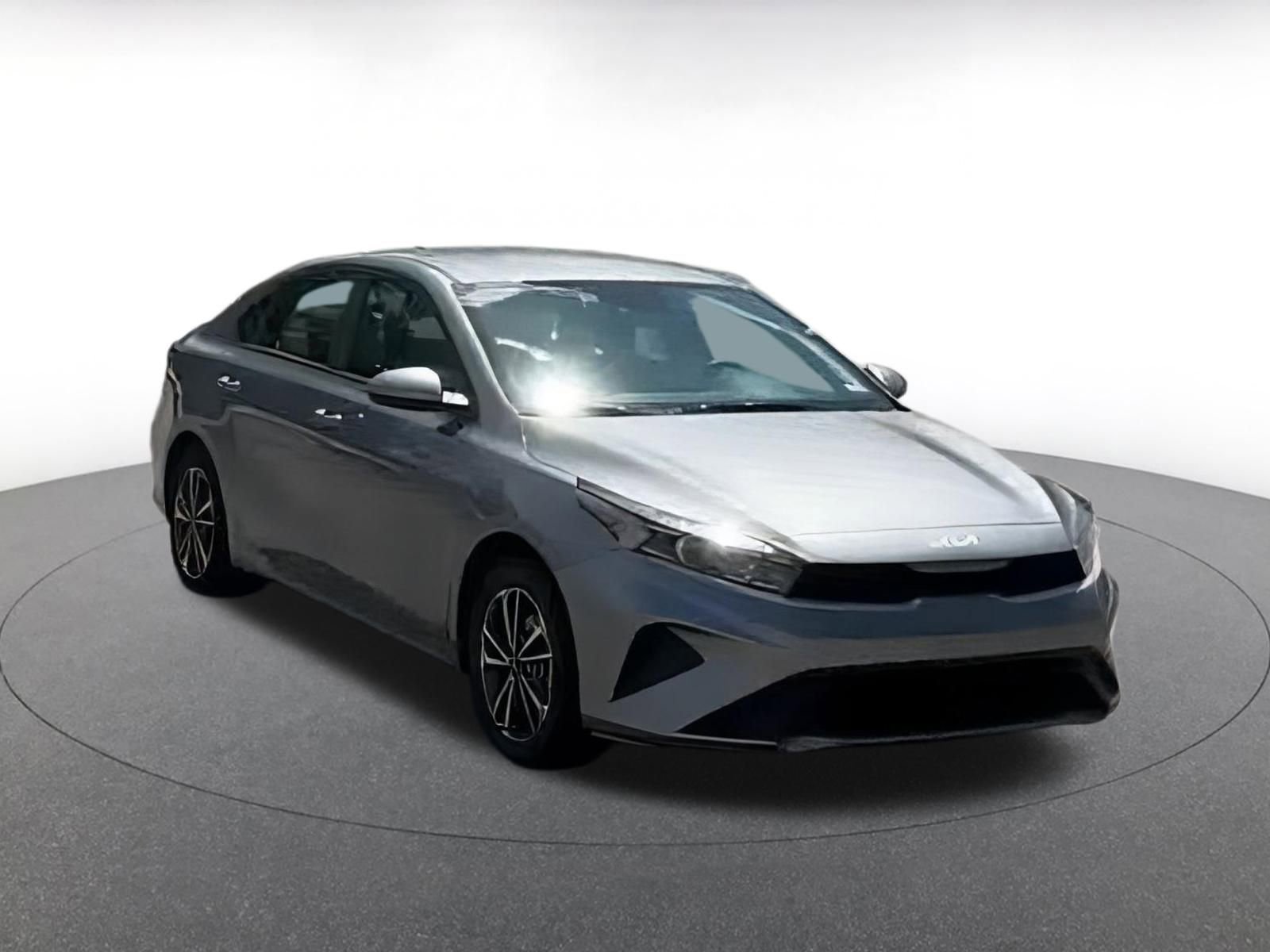Thumbnail: 2024 Kia Forte - 2
