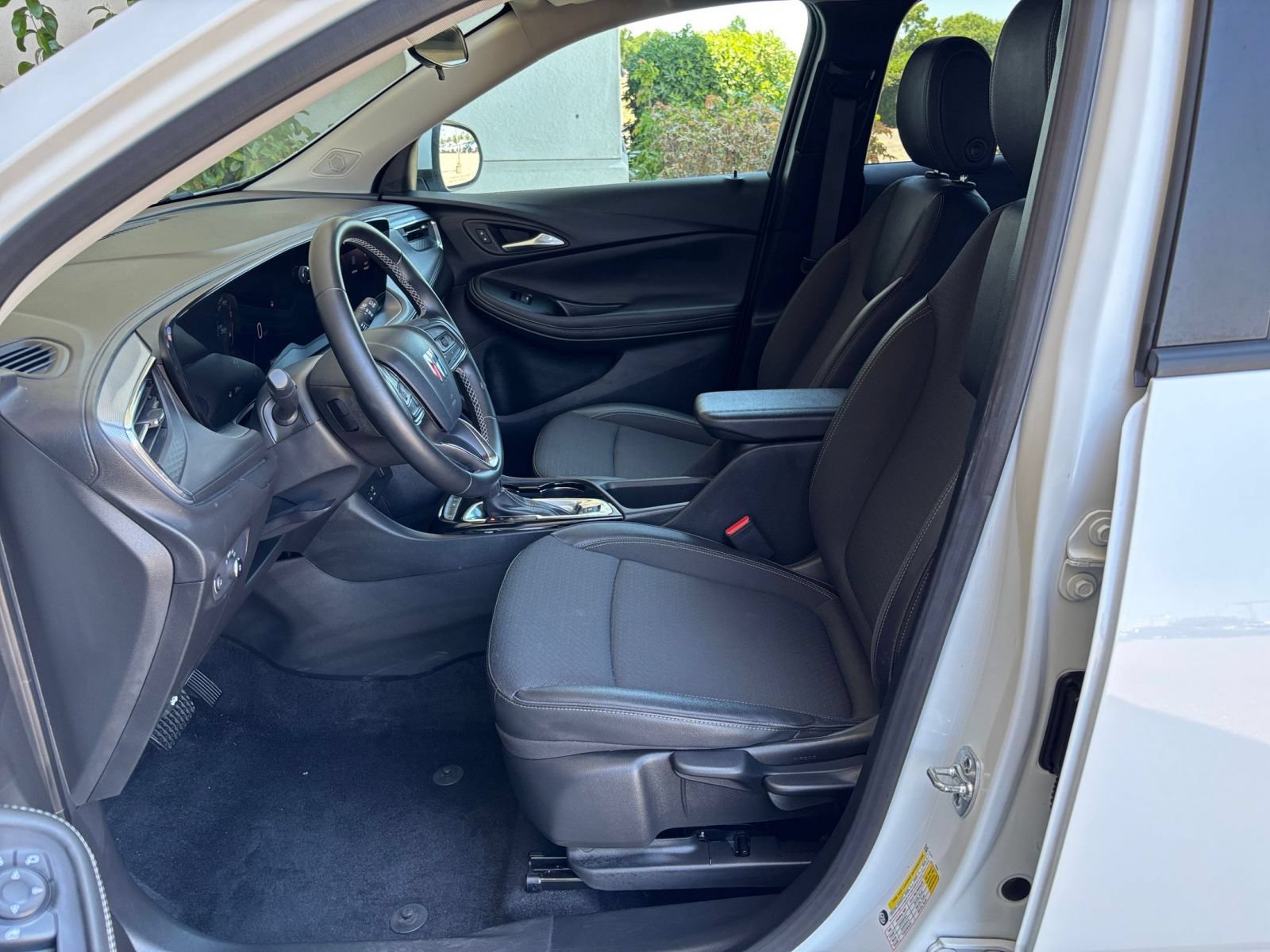 Thumbnail: 2025 Buick Encore GX - 22