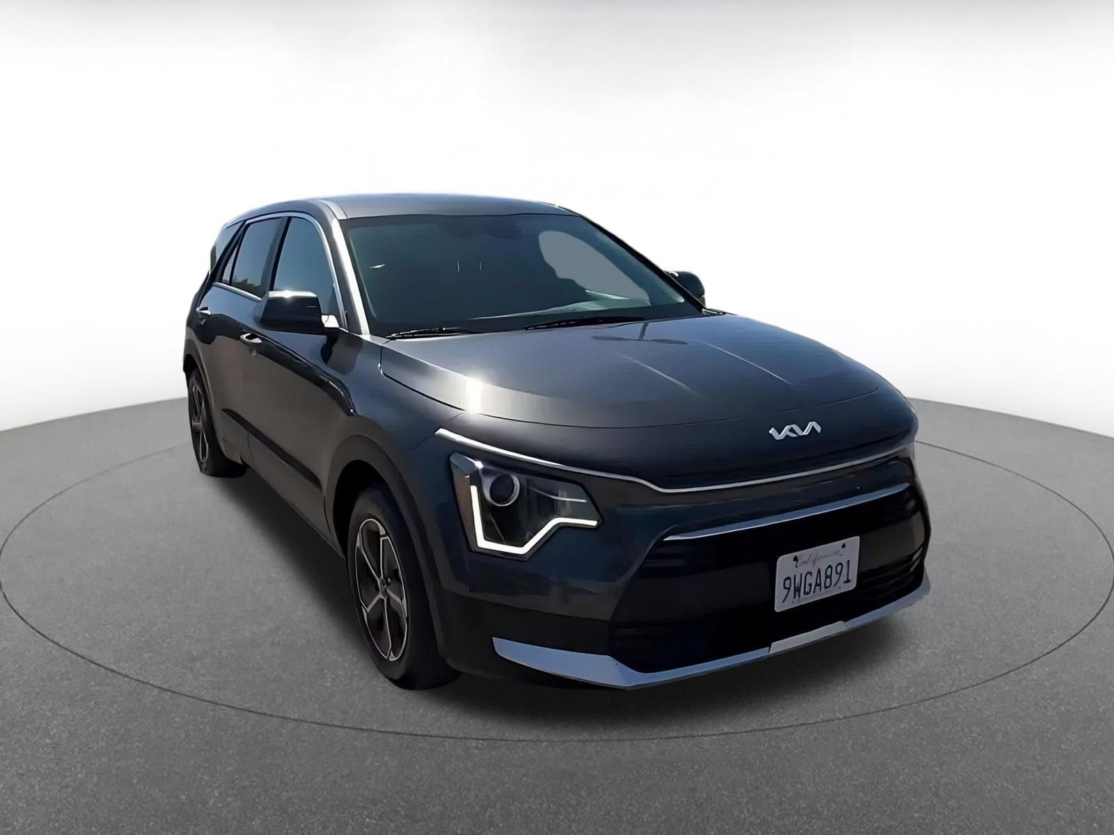 Thumbnail: 2026 Kia Niro - 3
