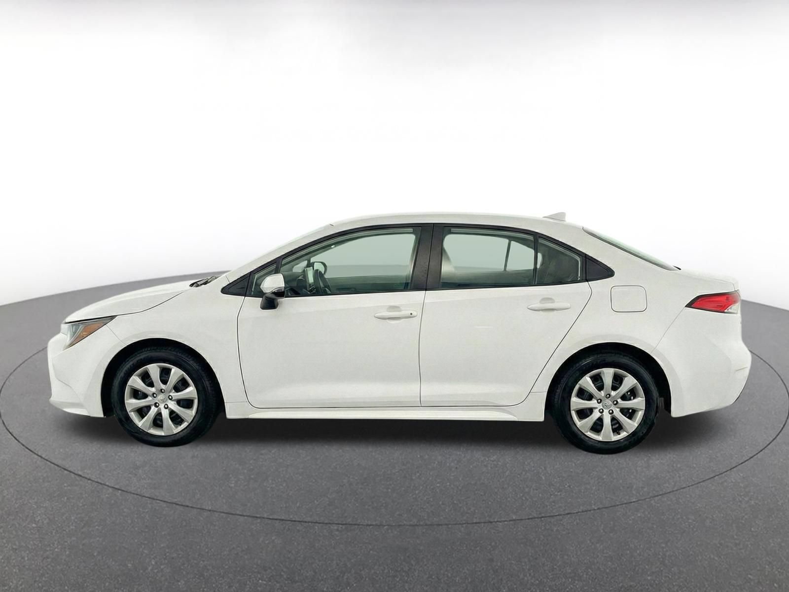 Thumbnail: 2025 Toyota Corolla - 4