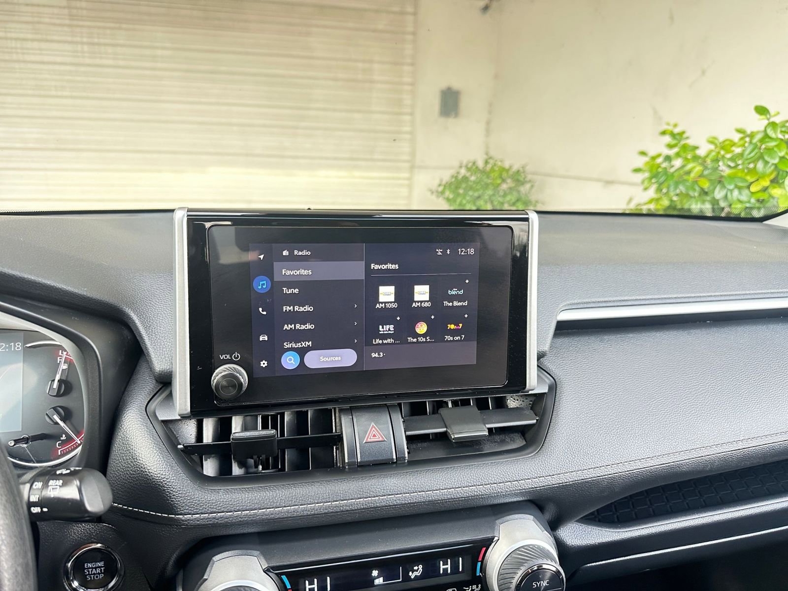 Thumbnail: 2025 Toyota RAV4 - 21