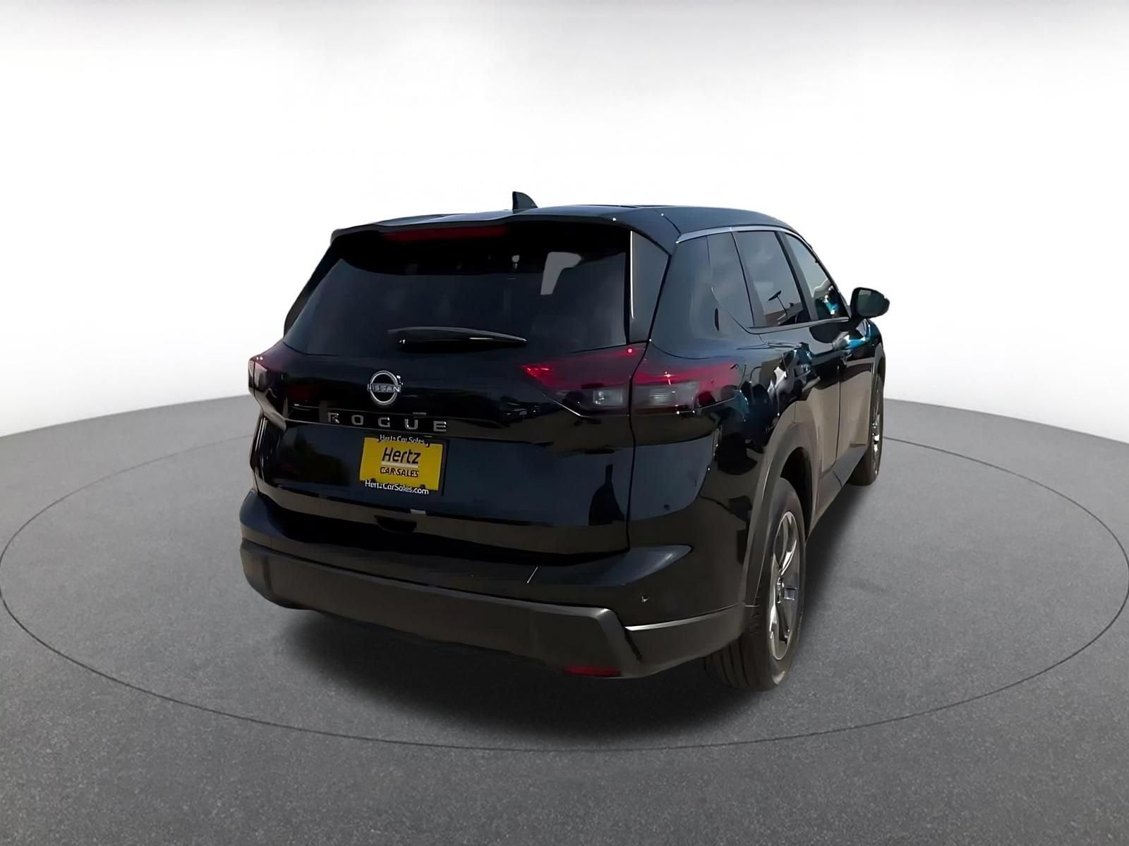Thumbnail: 2025 Nissan Rogue - 14