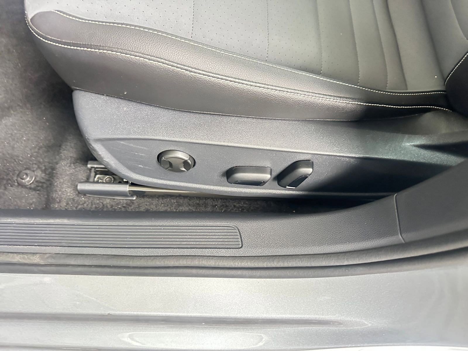 Thumbnail: 2025 Volkswagen Jetta - 23