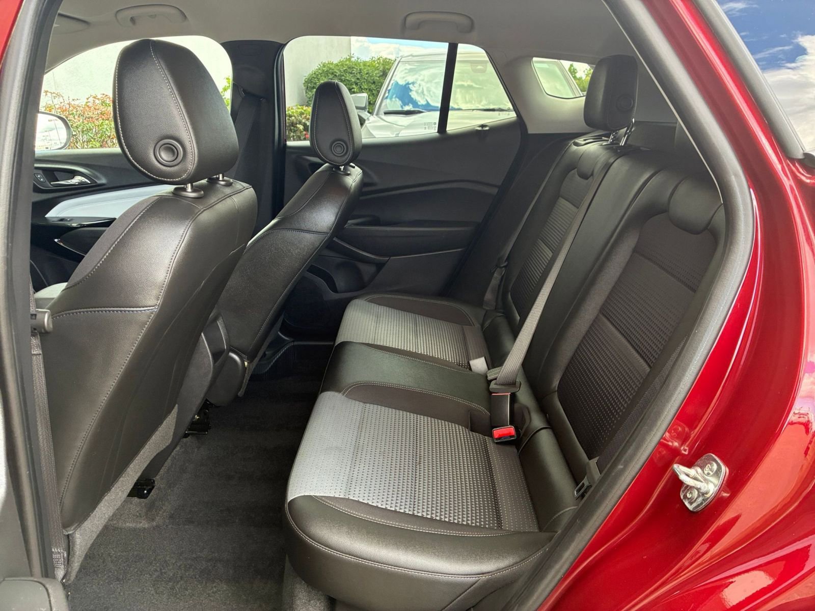 Thumbnail: 2025 Chevrolet Trax - 25