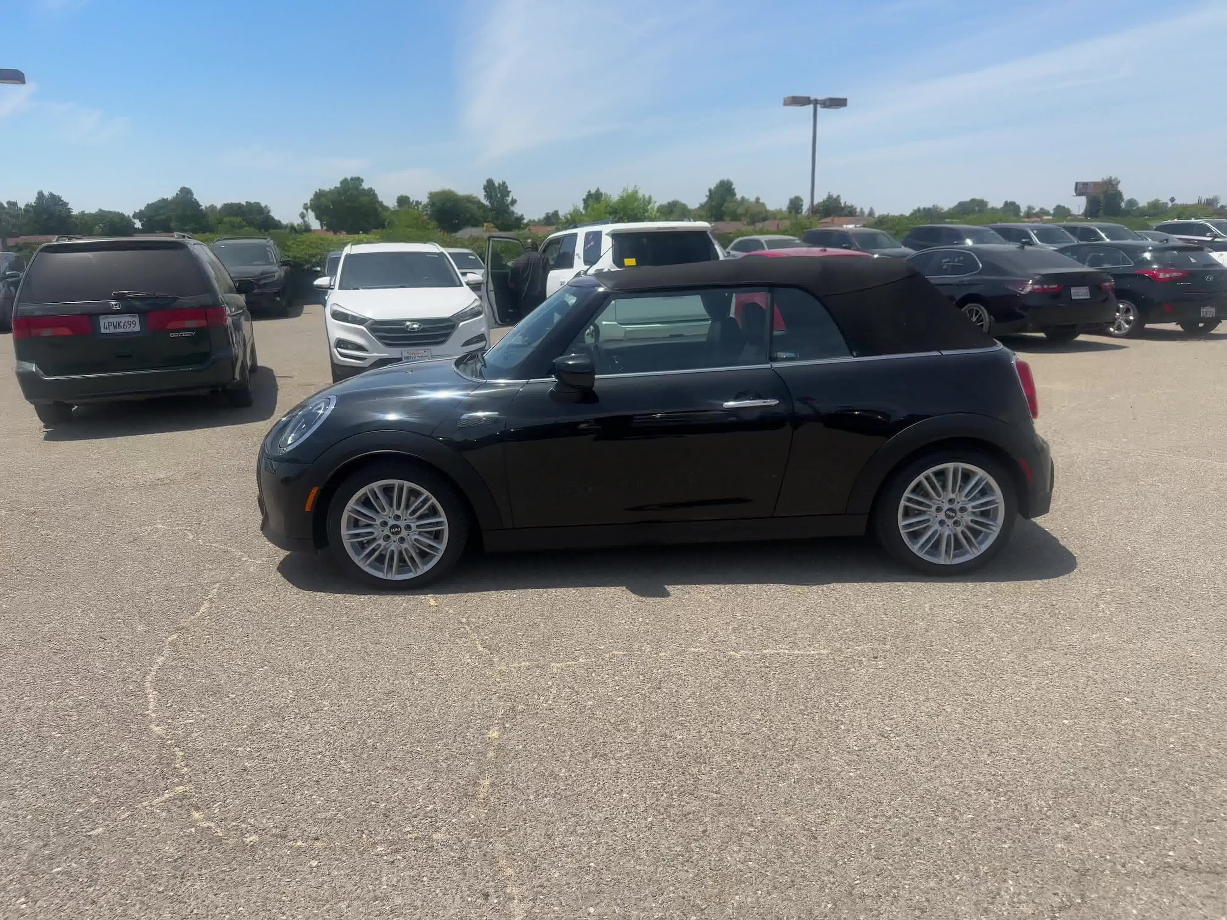 2024 MINI Cooper Convertible S 8